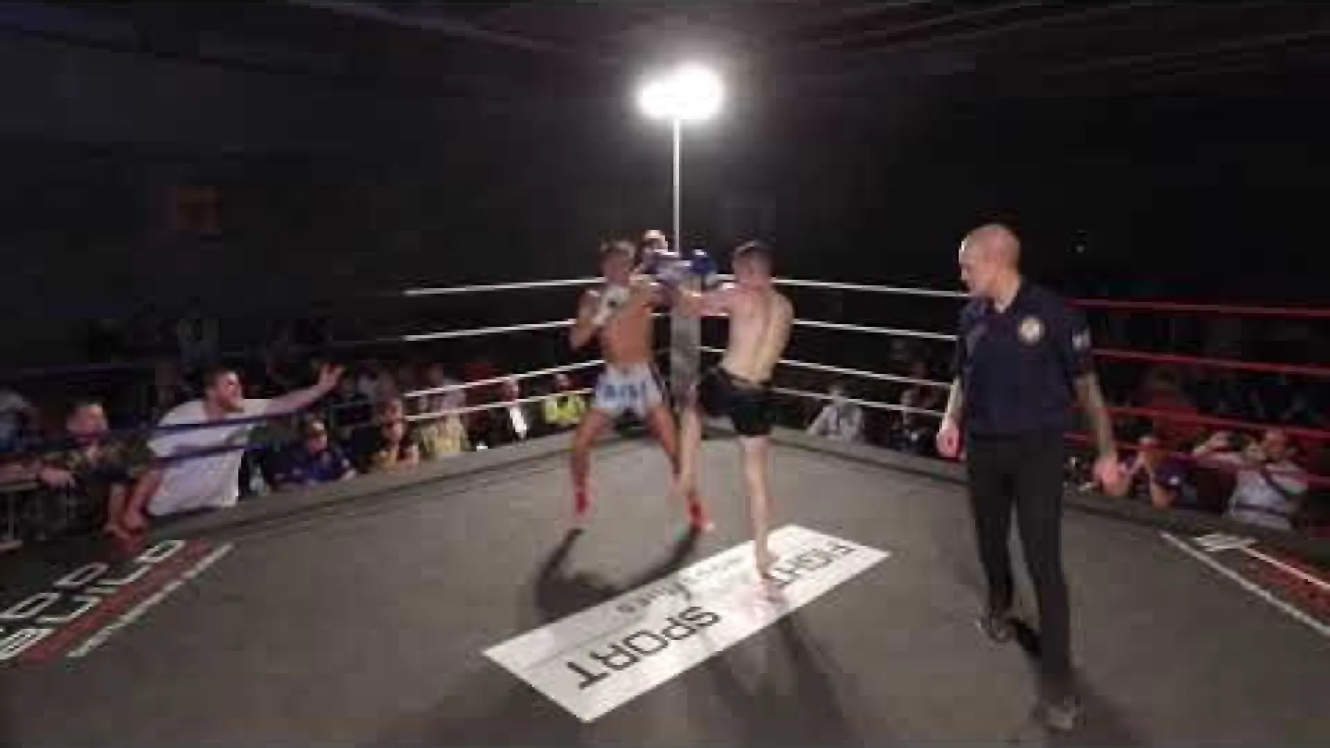 Stephen Irvine vs Jay Counsel (Fight Video)
