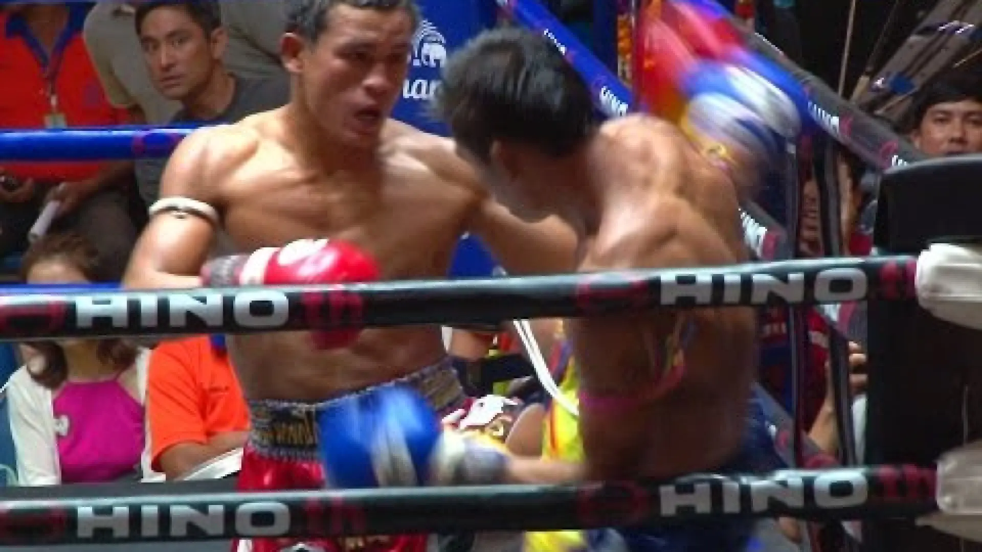 Superlek Kiatmoo9 vs Seksan Or Kwanmuang (Fight Video)