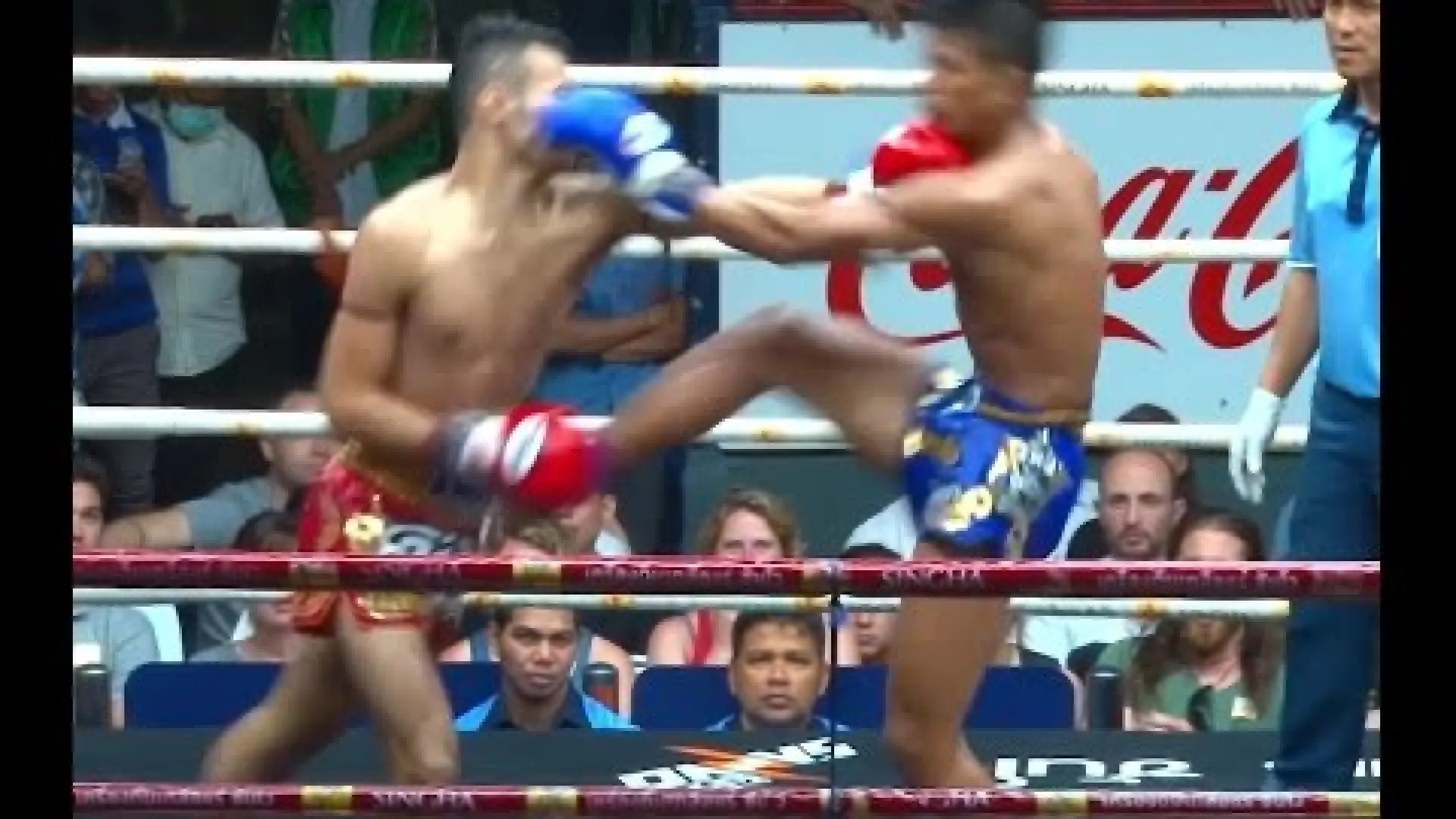 Superlek Kiatmoo9 vs Kaewkangwan Priewwayo (Fight Video)