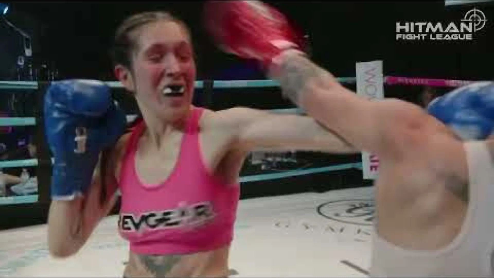Yasmin Nazary vs Alex Axel (Fight Video)