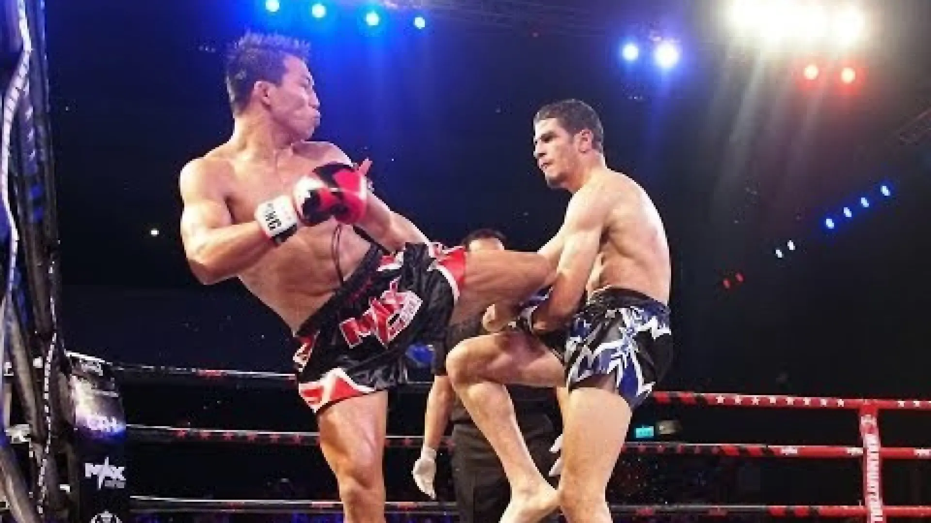 Youssef Boughanem vs Aikpracha Meenayothin (Fight Video)