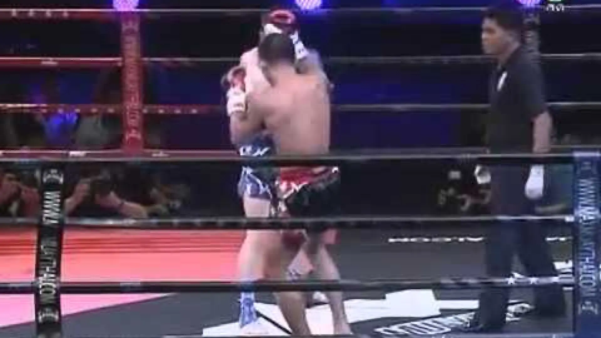 Enriko Kehl vs Aikpracha Meenayothin (Fight Video)