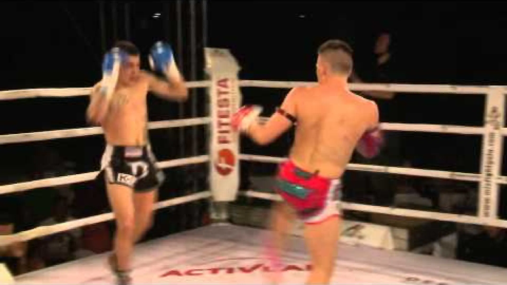 Enriko Kehl vs Chad Sugden (Fight Video)