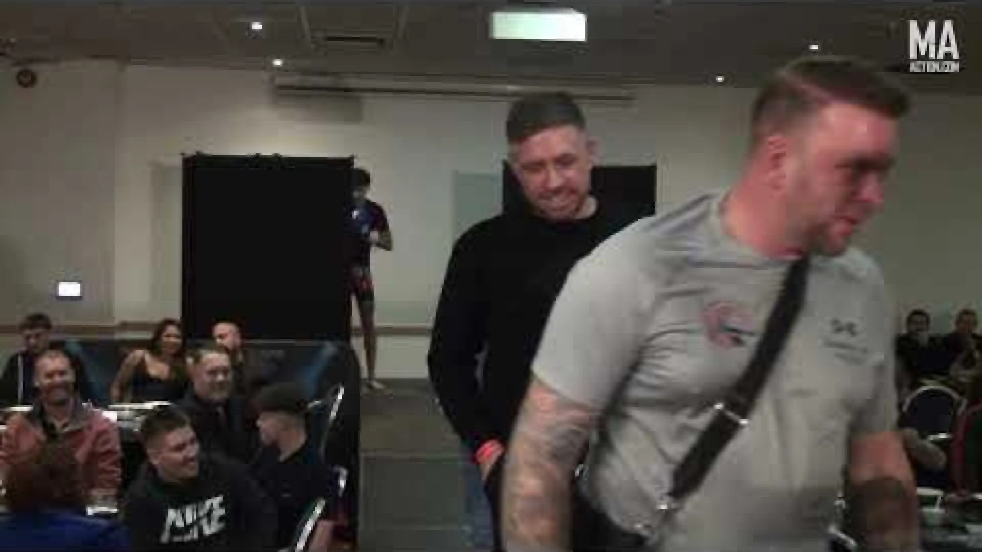 Otis Waghorn vs Max Long (Fight Video)