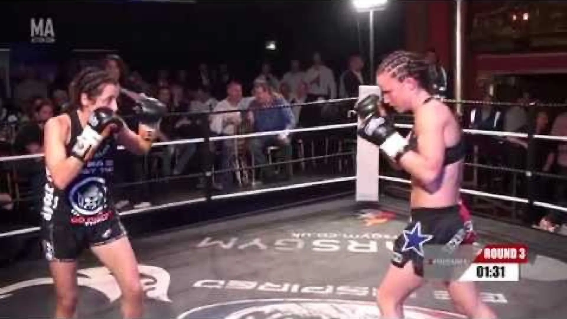 Ruth Ashdown vs Nadia Grivas (Fight Video)