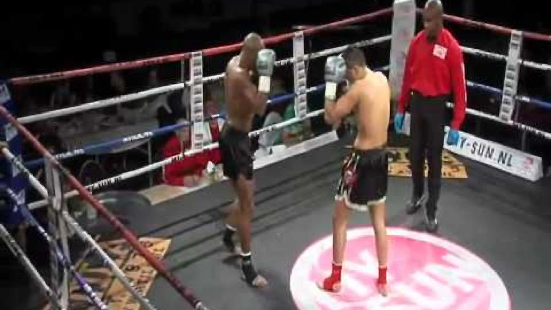 Tayfun Ozcan vs Quincy Kerraigde (Fight Video)