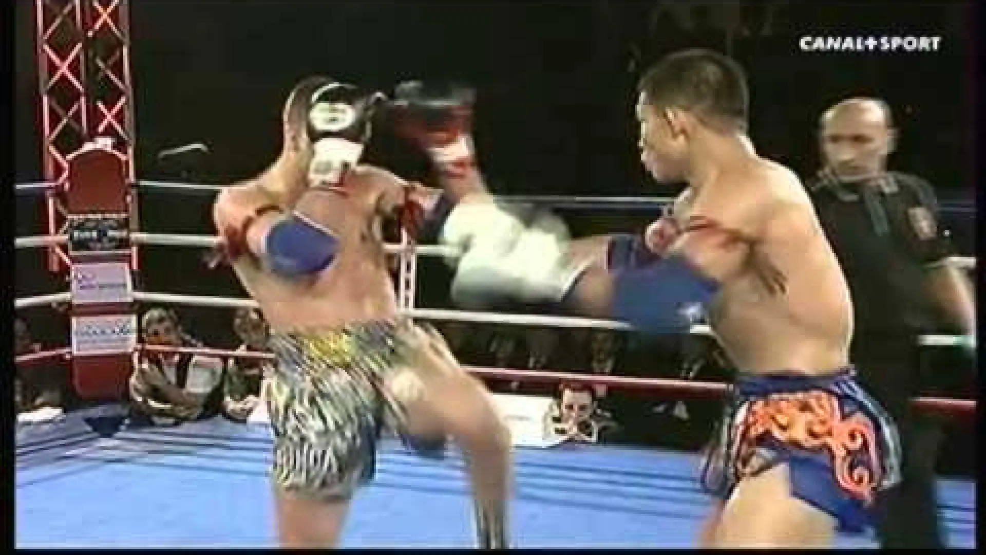 Fabio Pinca vs Aikpracha Meenayothin (Fight Video)