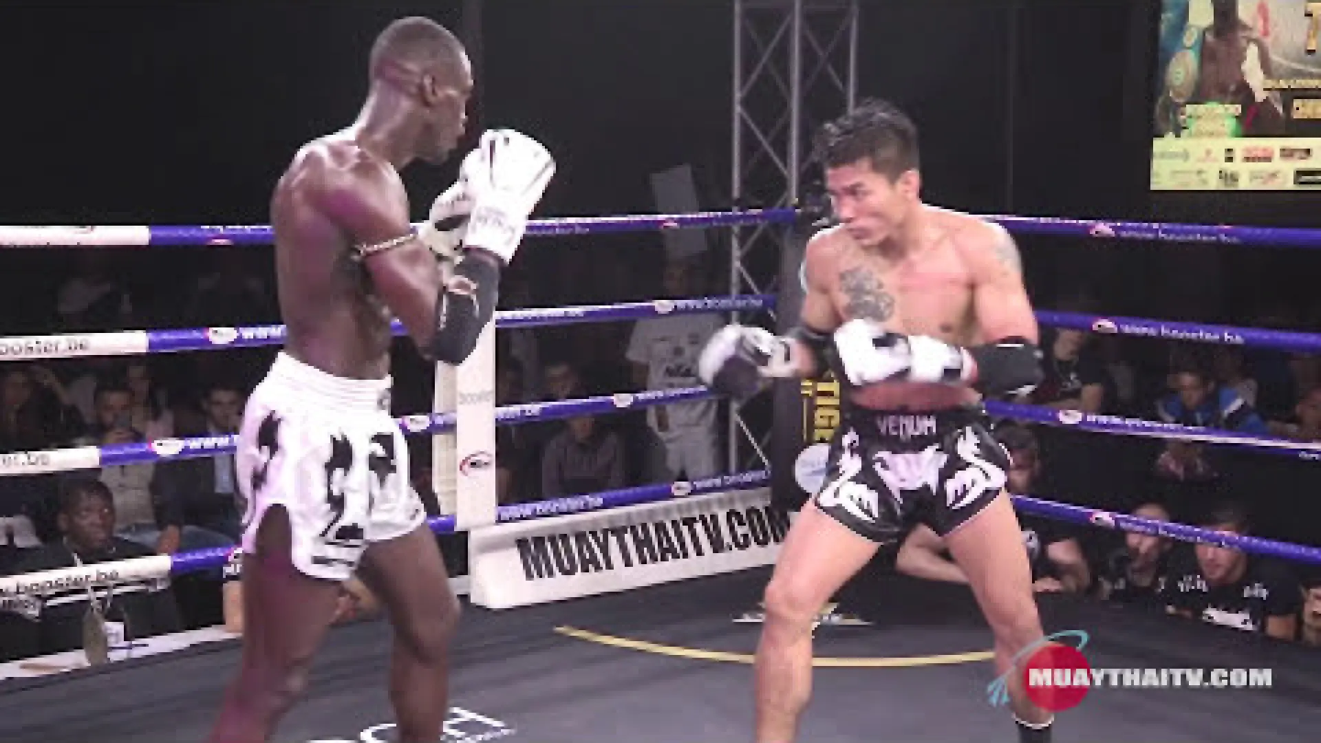 Bobo Sacko vs Singmanee Kaewsamrit (Fight Video)