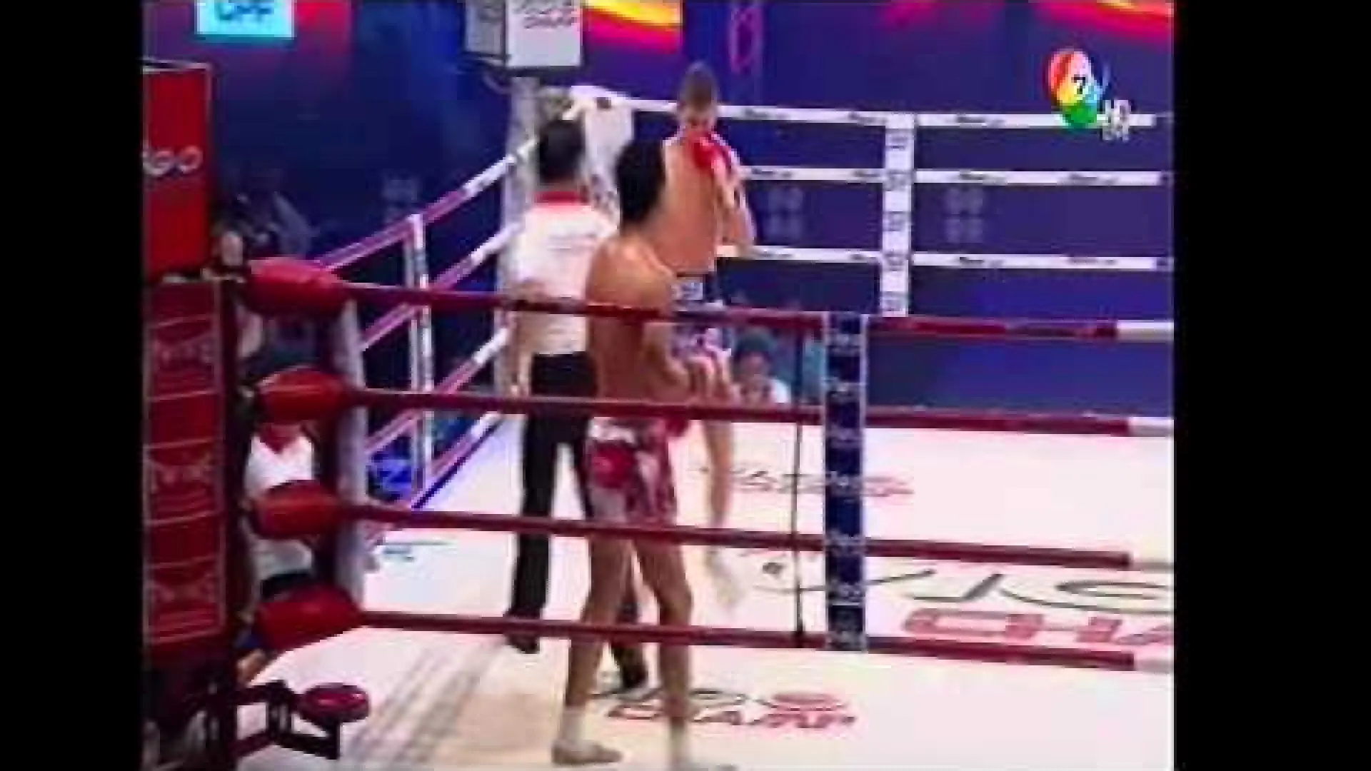 Jimmy Vienot vs Petchboonchu FA Group (Fight Video)
