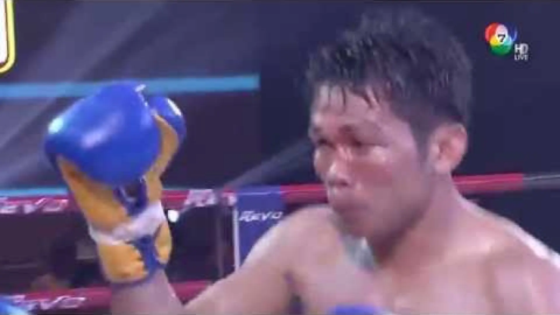 Petpanomrung Kiatmoo9 vs Aranchai Pran26 (Fight Video)