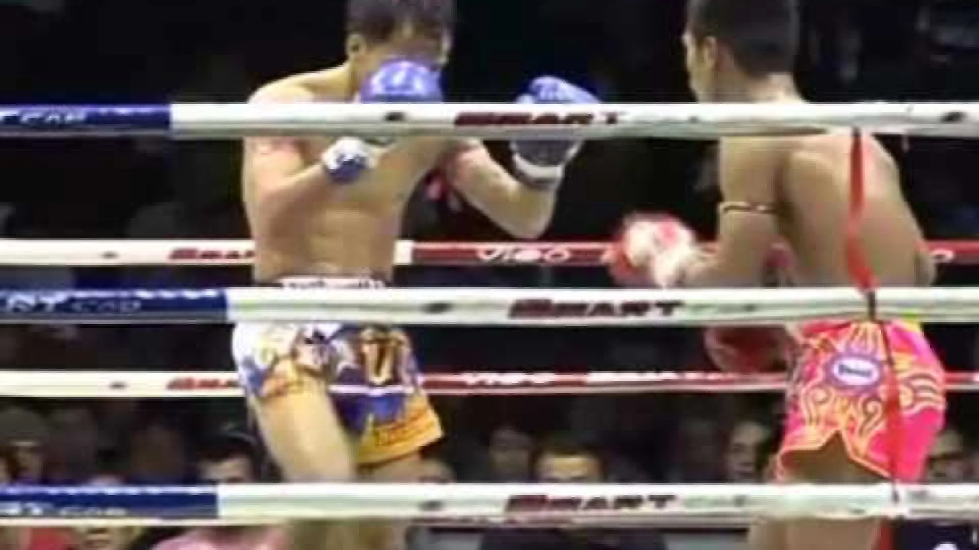 Petpanomrung Kiatmoo9 vs Nuangthep Eminentair (Fight Video)