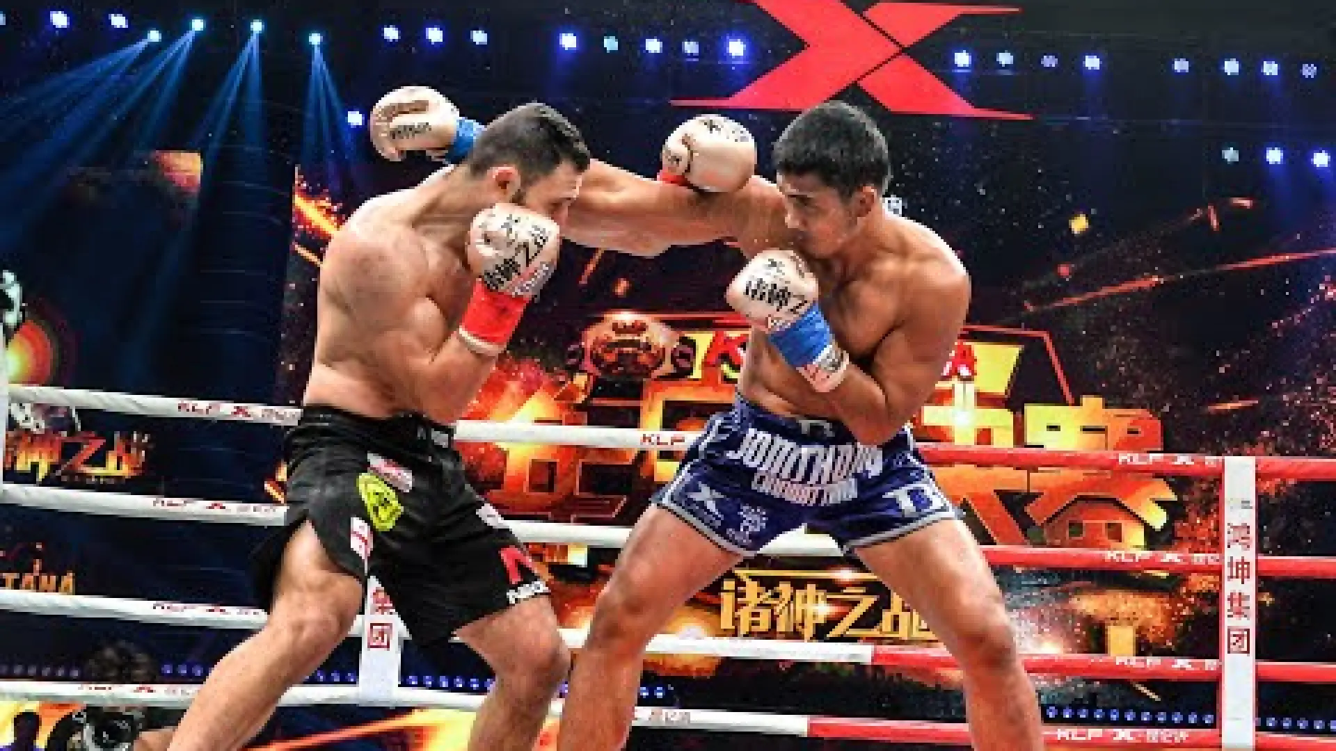 Davit Kiria vs Jomthong Chuwattana (Fight Video)