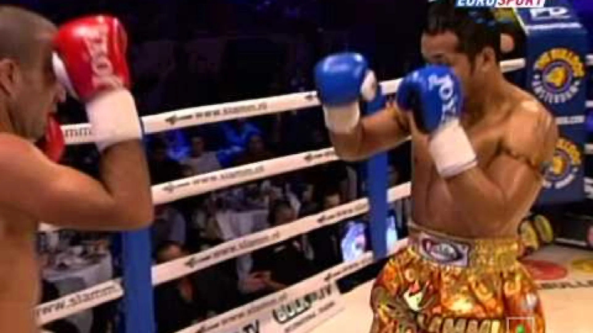Yodsanklai Fairtex vs Khalid Bourdif (Fight Video)