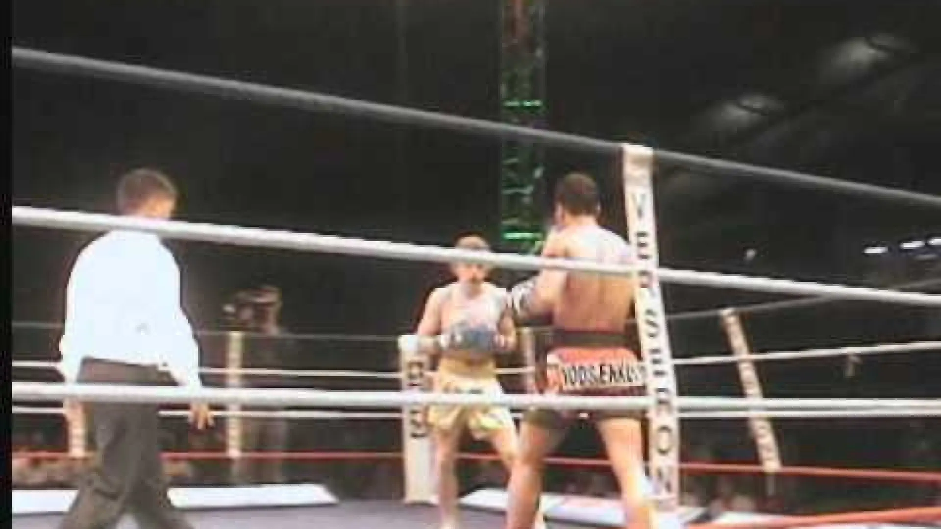 Yodsanklai Fairtex vs Denis Varaksa (Fight Video)