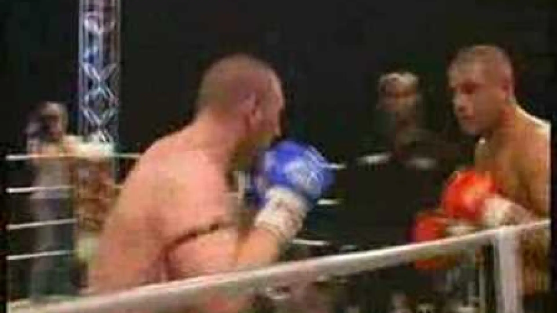 Gökhan Saki vs Christian Knowles (Fight Video)