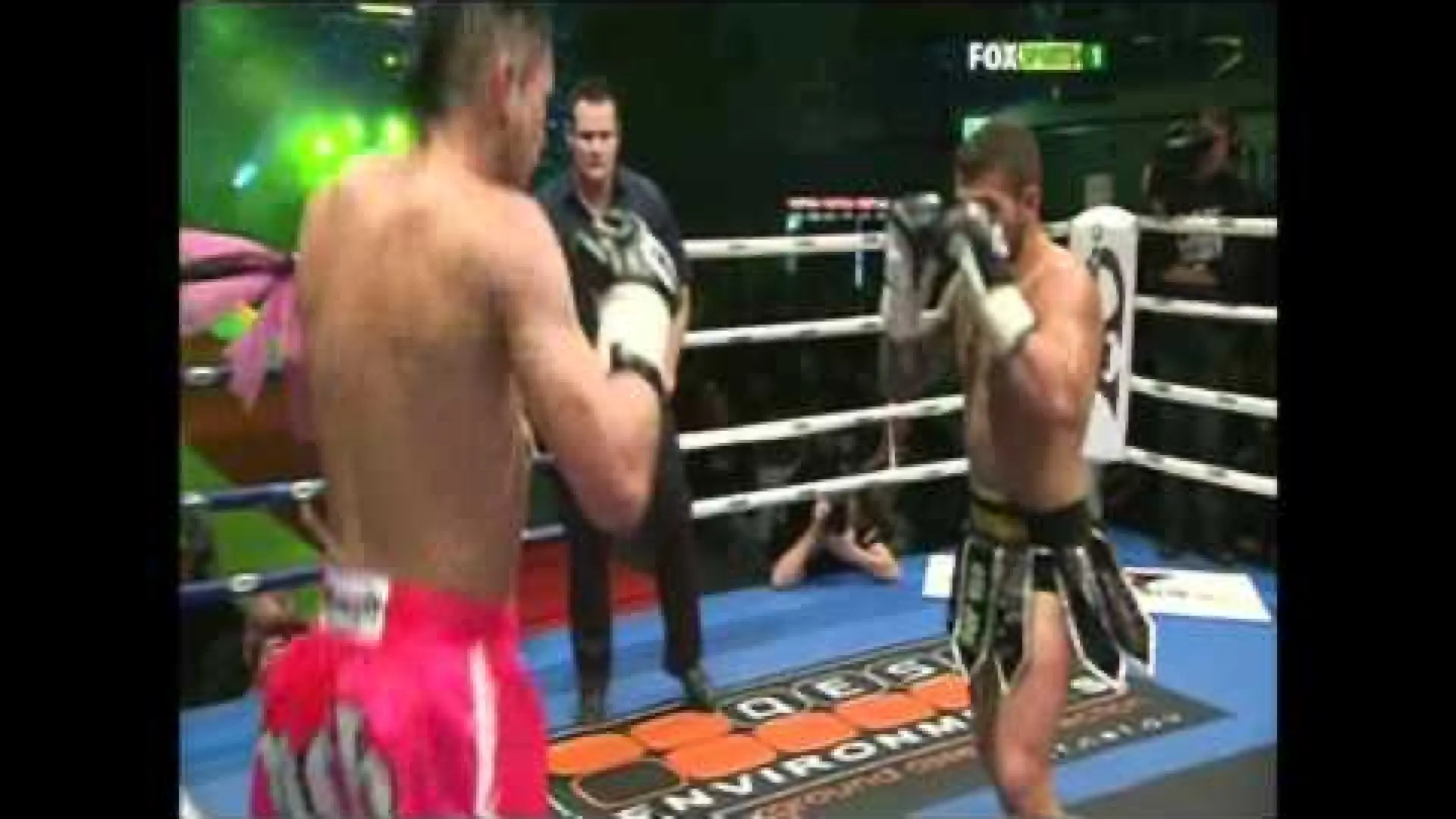 Steve Moxon vs Bruce Macfie (Fight Video)