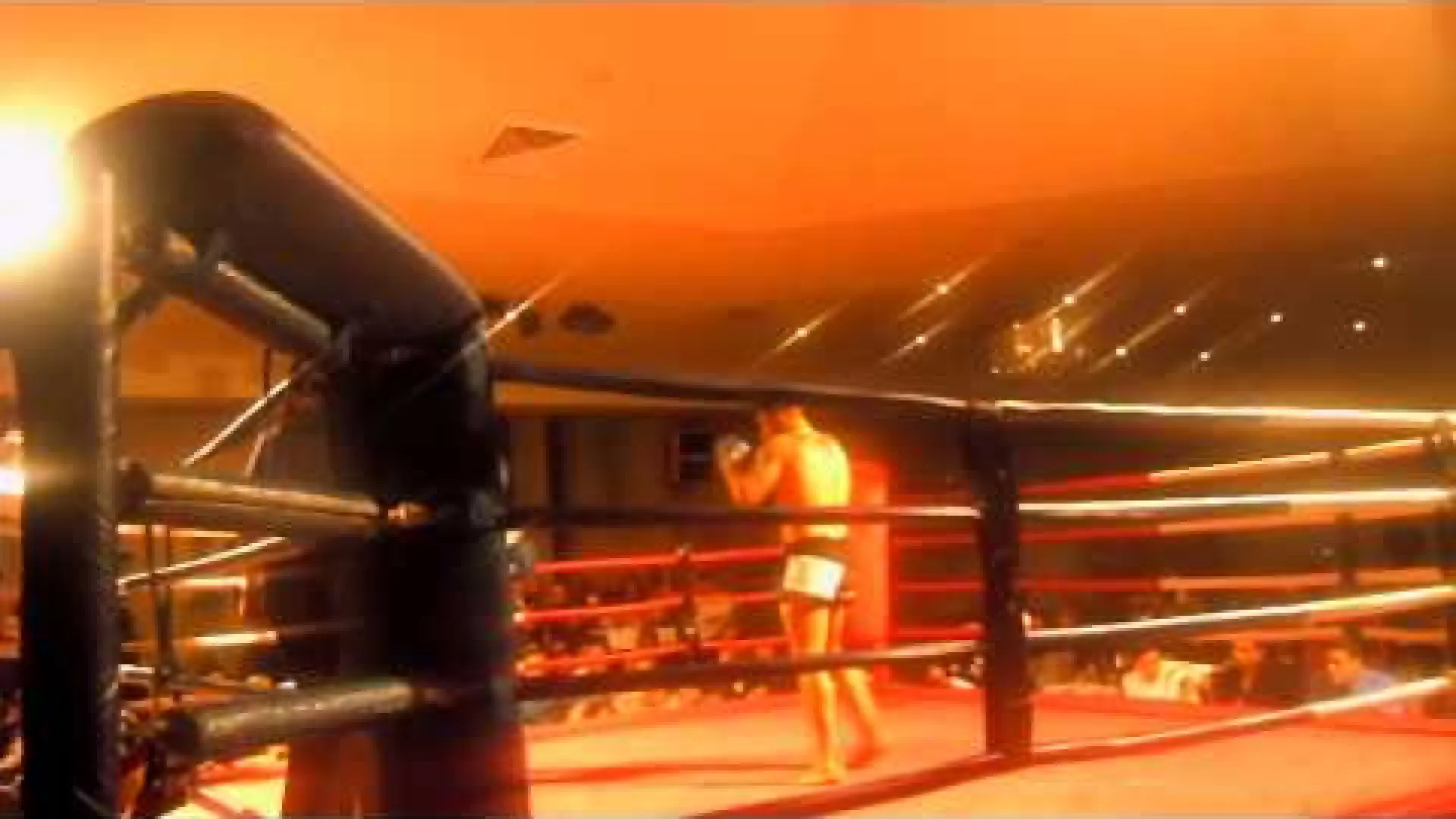 Steve Moxon vs Expedito Valin (Fight Video)