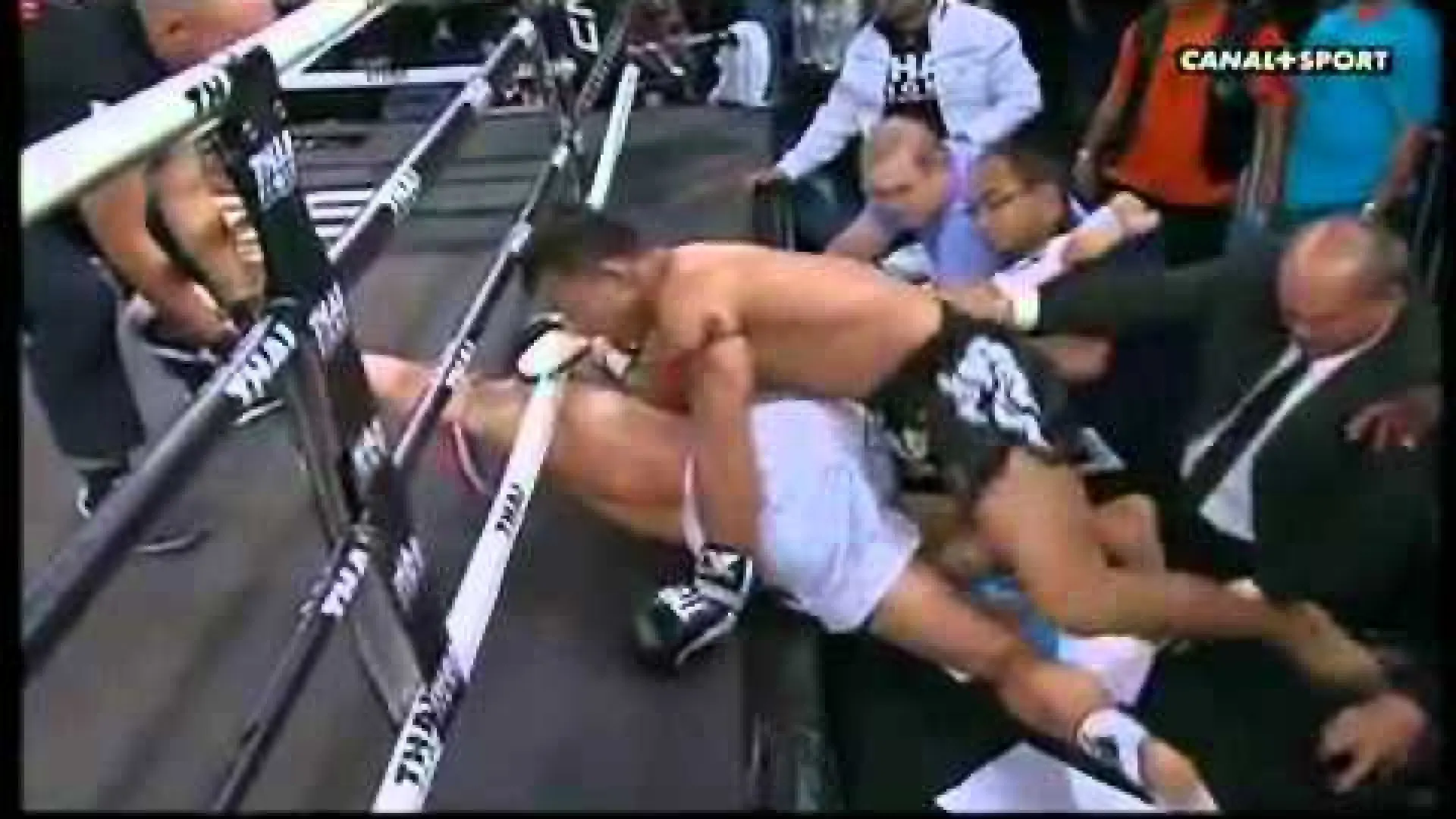 Yohan Lidon vs Aikpracha Meenayothin (Fight Video)