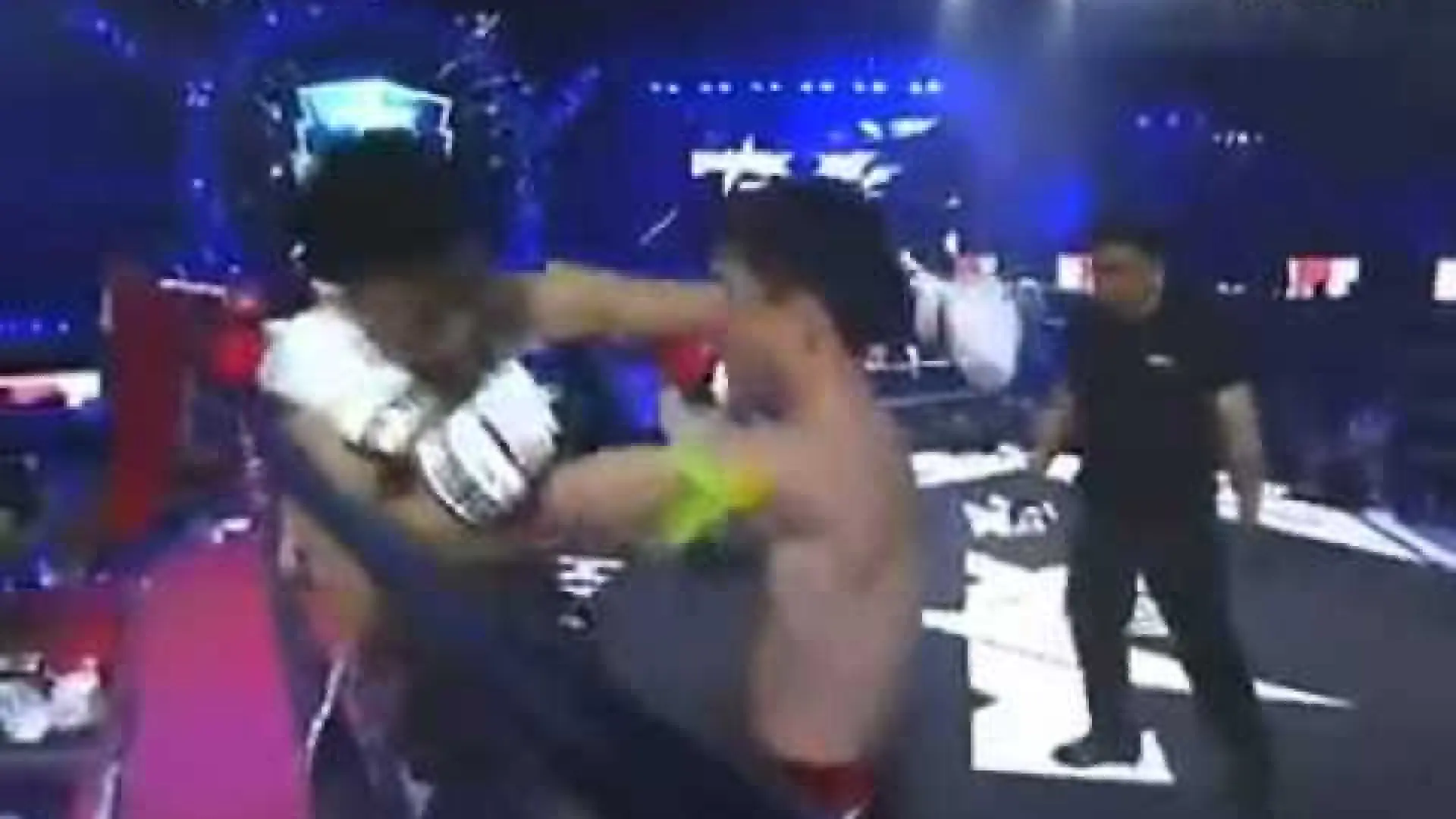Sagetdao Petpayathai vs Qiu Jianliang (Fight Video)
