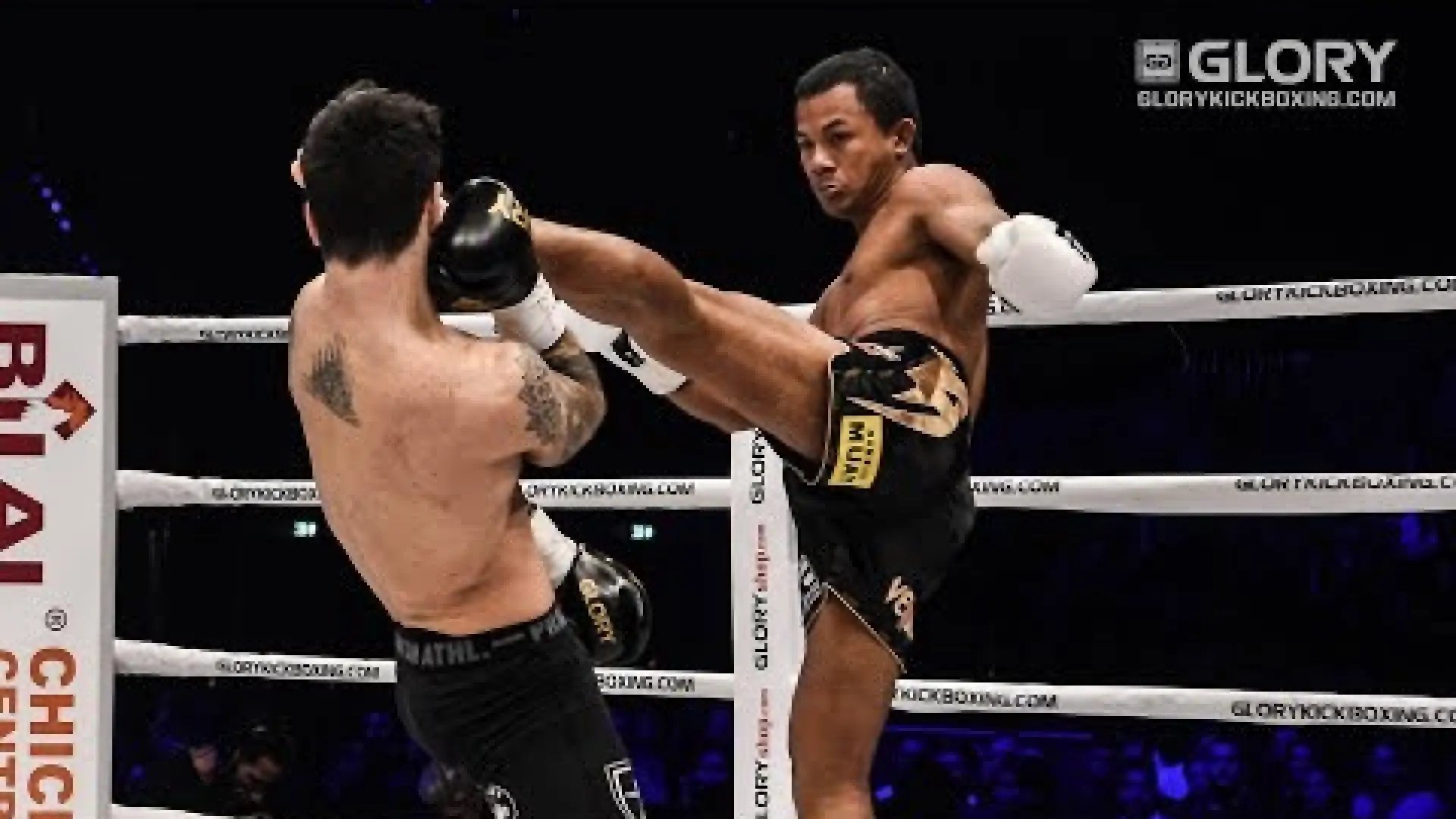 Thongchai Sitsongpeenong vs Alan Scheinson (Fight Video)