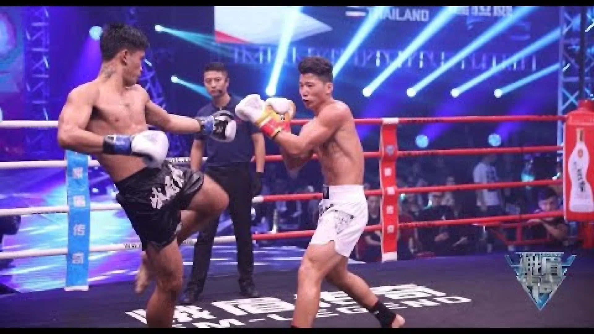 Rungrawee Sitsongpeenong vs Huo Lihui (Fight Video)