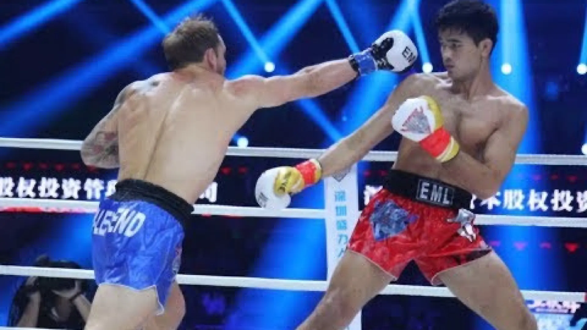 Rungrawee Sitsongpeenong vs Brad Riddell (Fight Video)