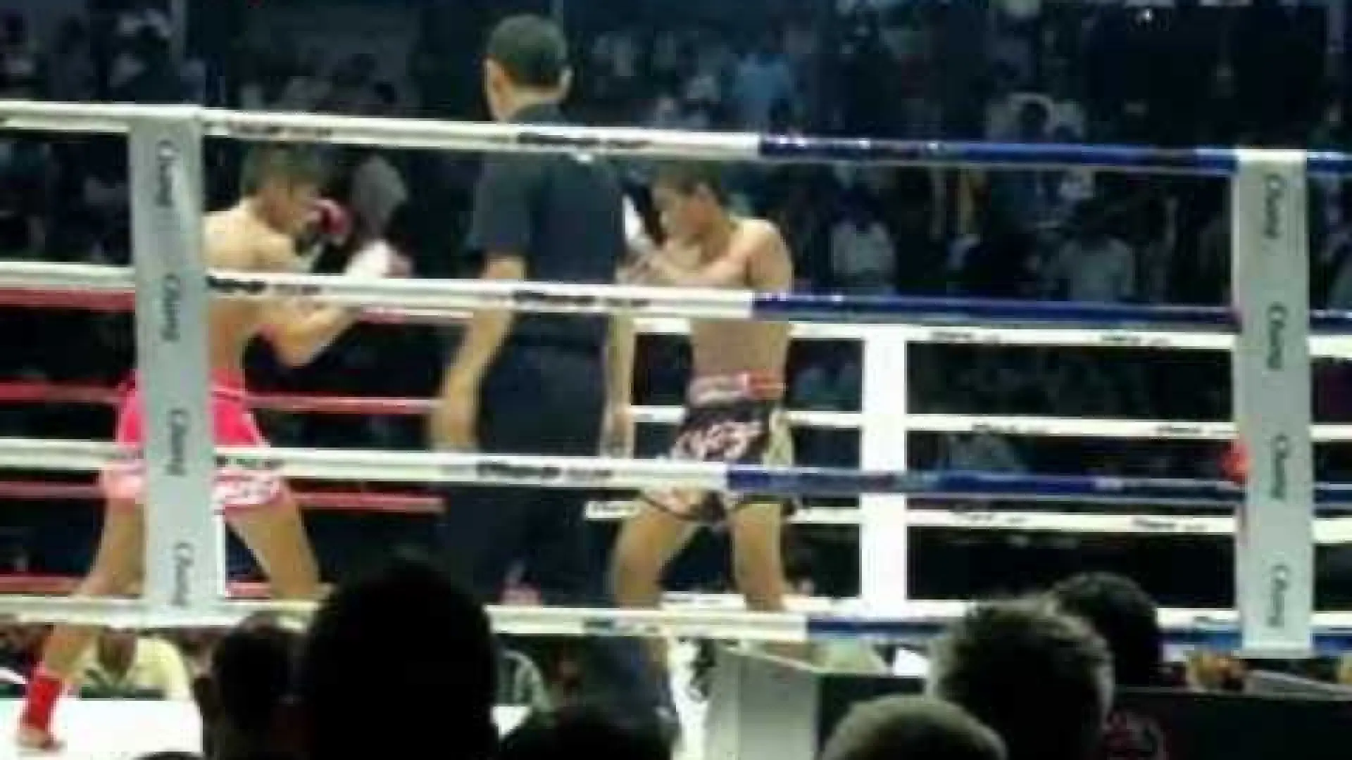 Sangmanee Sor Tienpo vs Phet Aikbangzai (Fight Video)