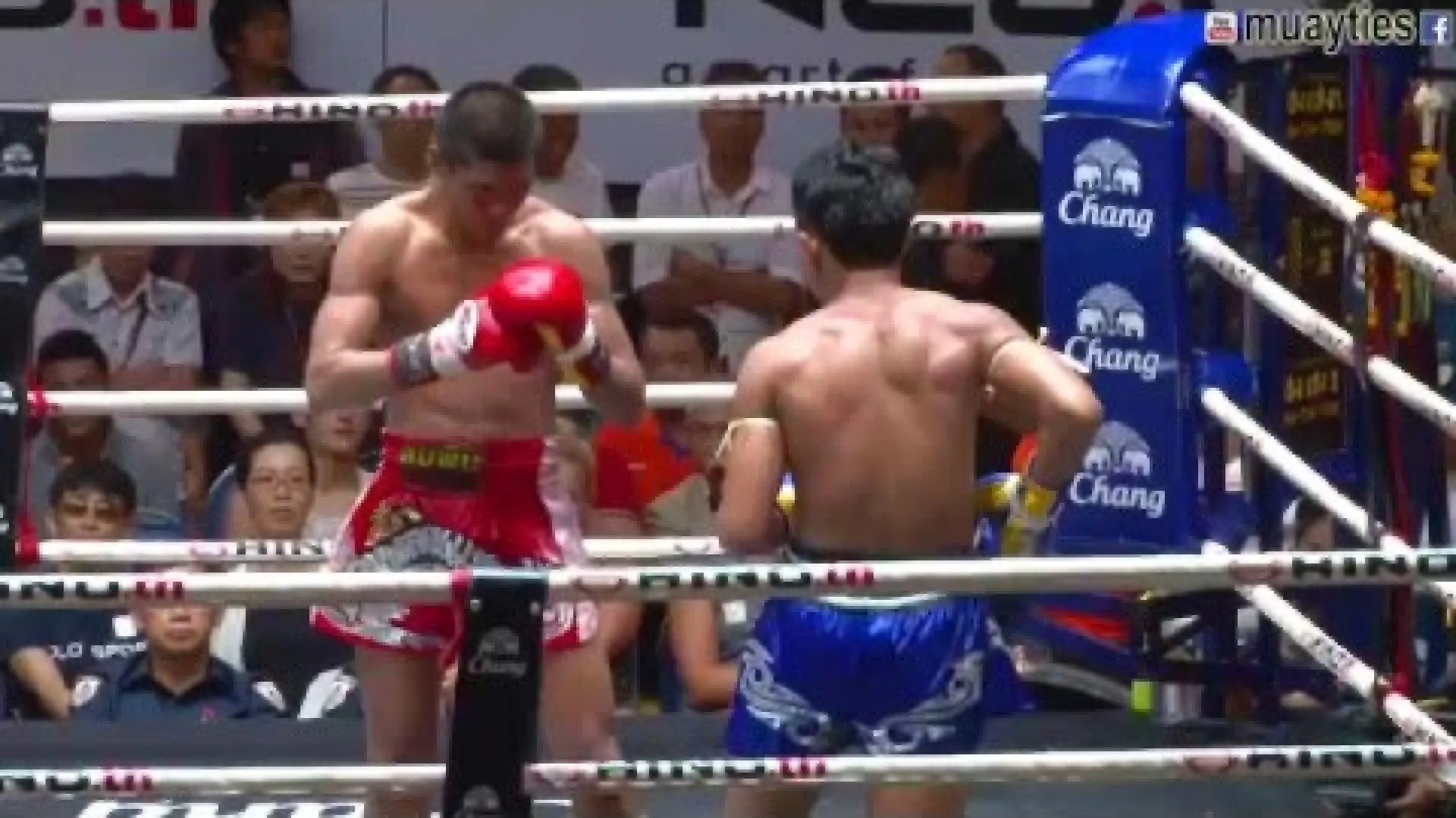 PhetUtong Or Kwanmuang vs Saen Parunchai (Fight Video)
