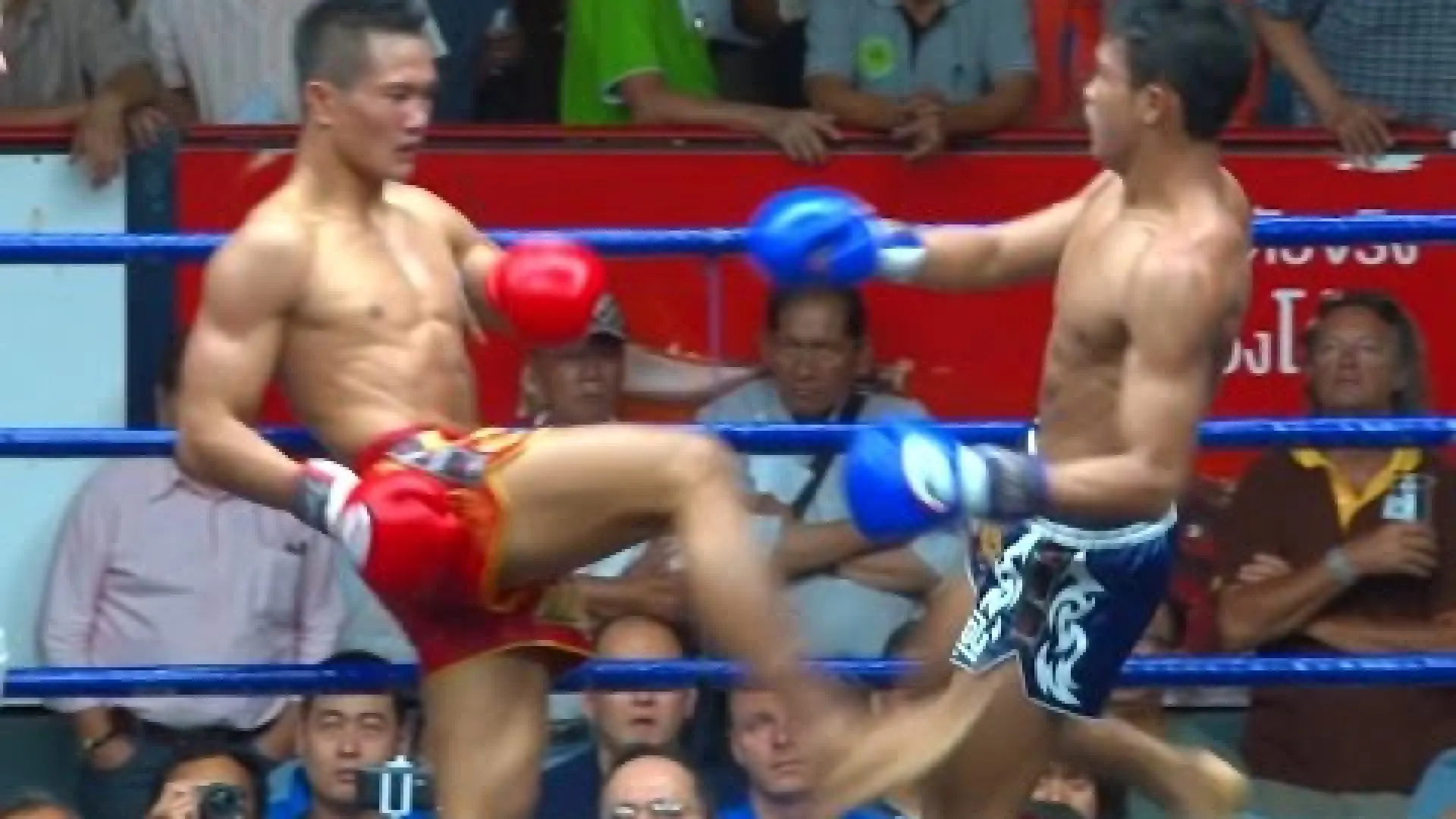 PhetUtong Or Kwanmuang vs Panpayak Sitchefboontham (Fight Video)