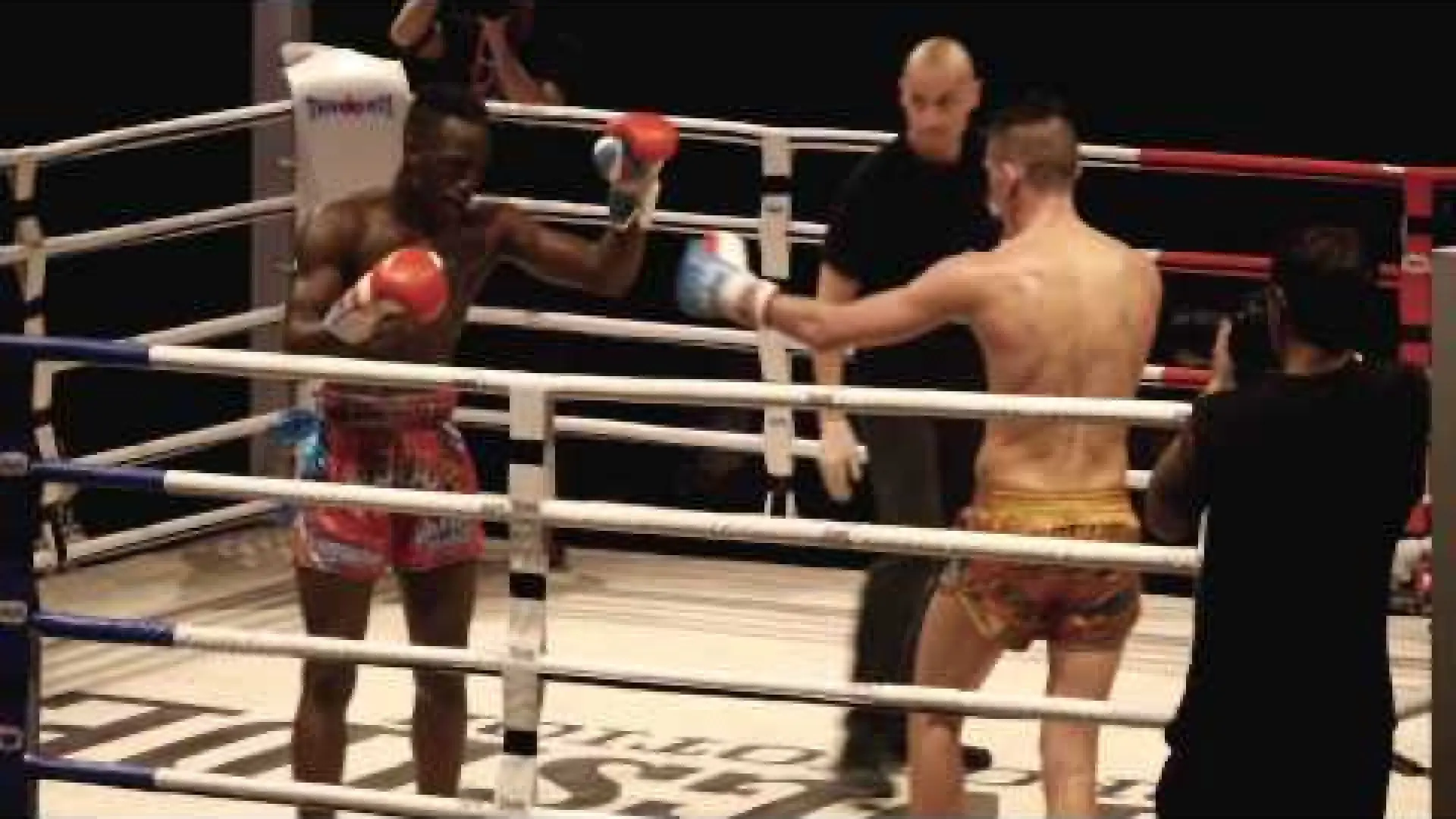 Juri Kehl vs Mohamed Souane (Fight Video)