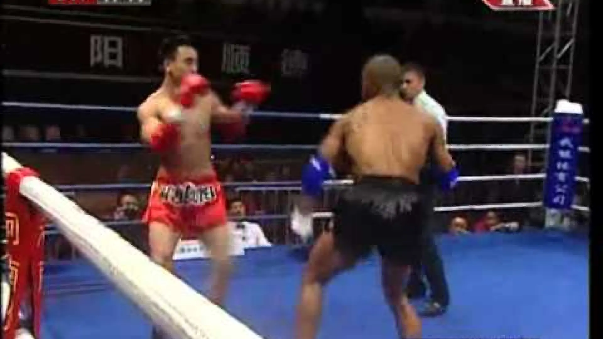 Simon Marcus vs Guo Hanghang (Fight Video)