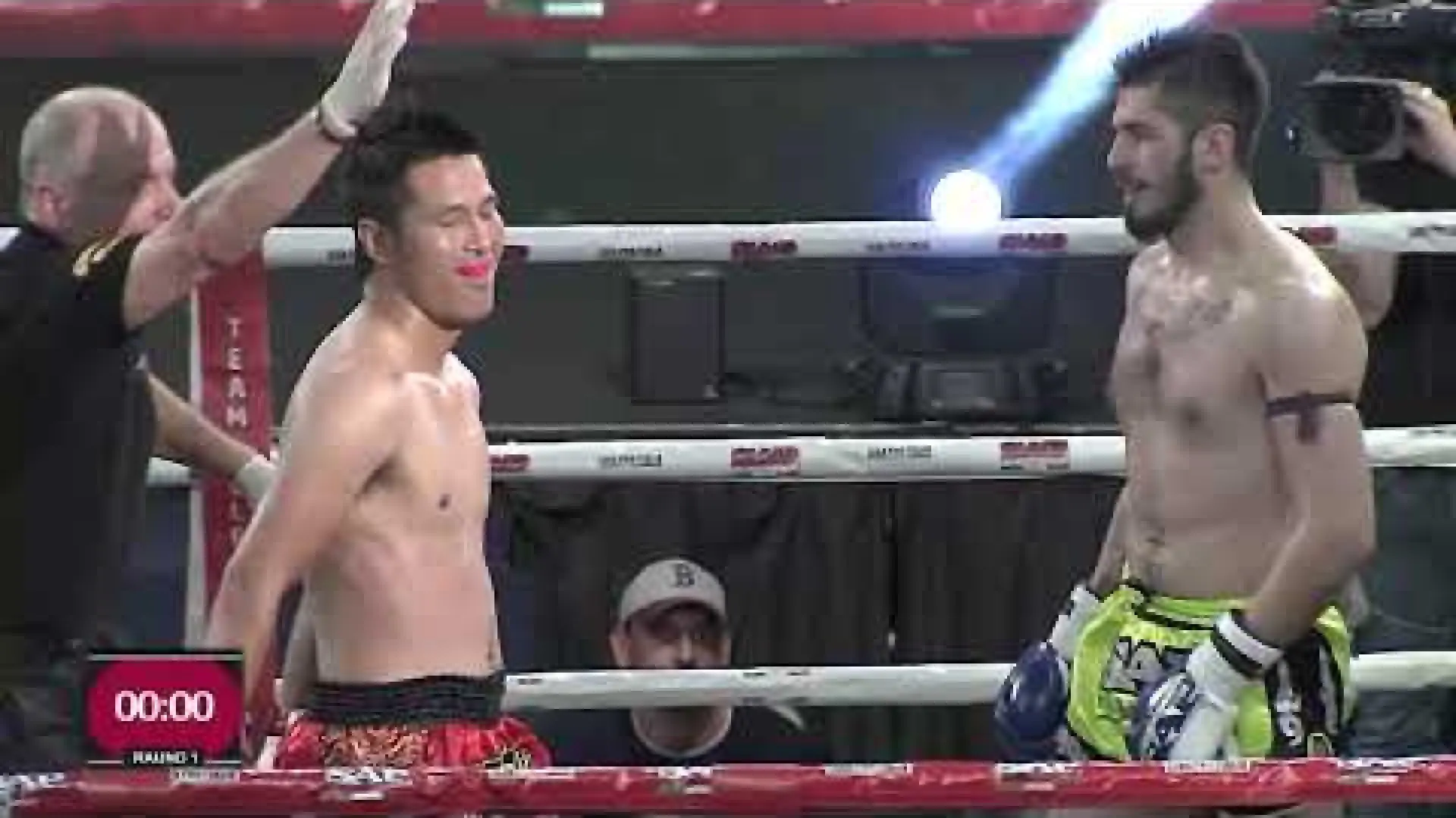Sudsakorn Sor Klinmee vs Samed Memaj (Fight Video)