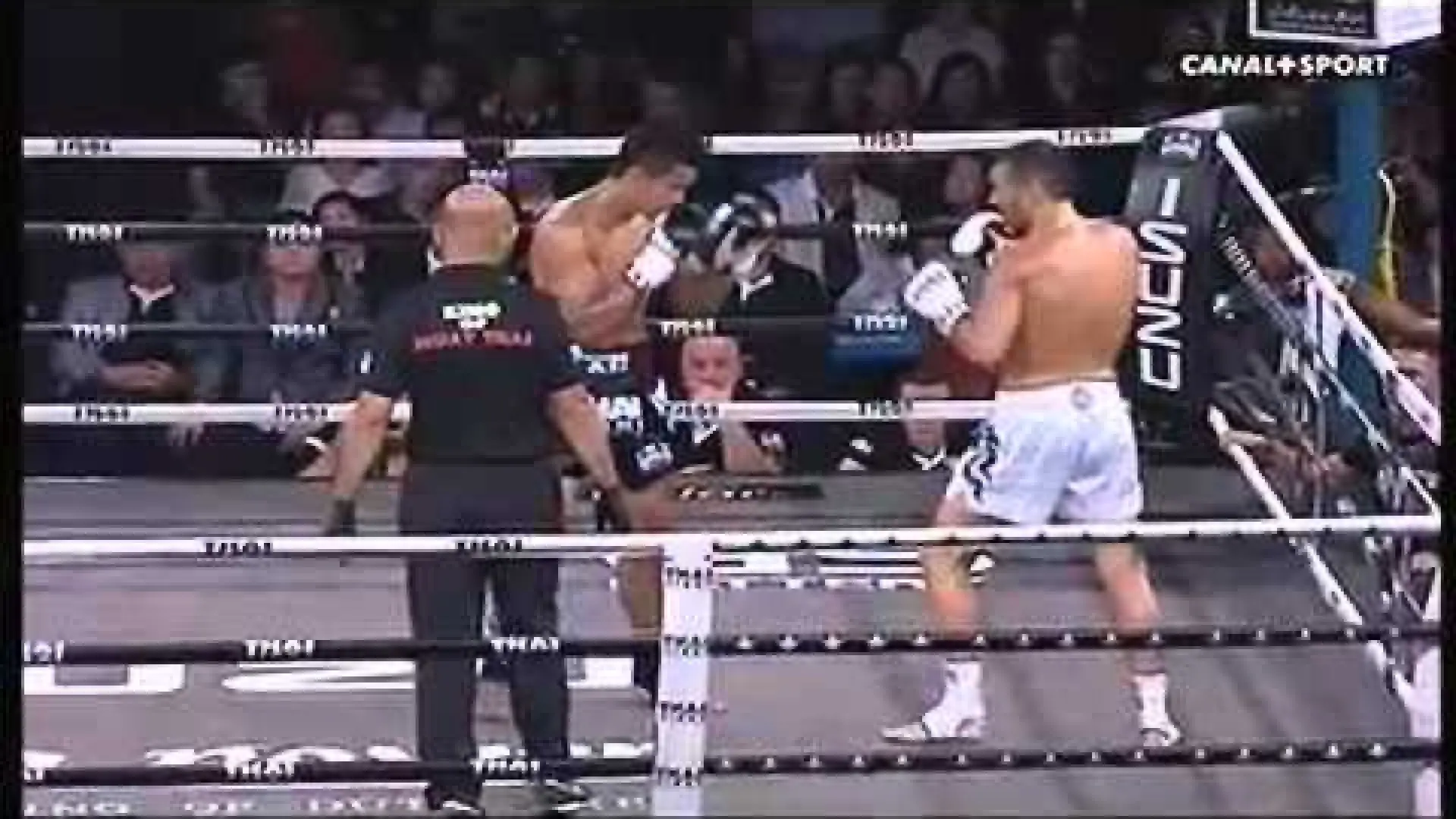 Sudsakorn Sor Klinmee vs Mickaël Piscitello (Fight Video)