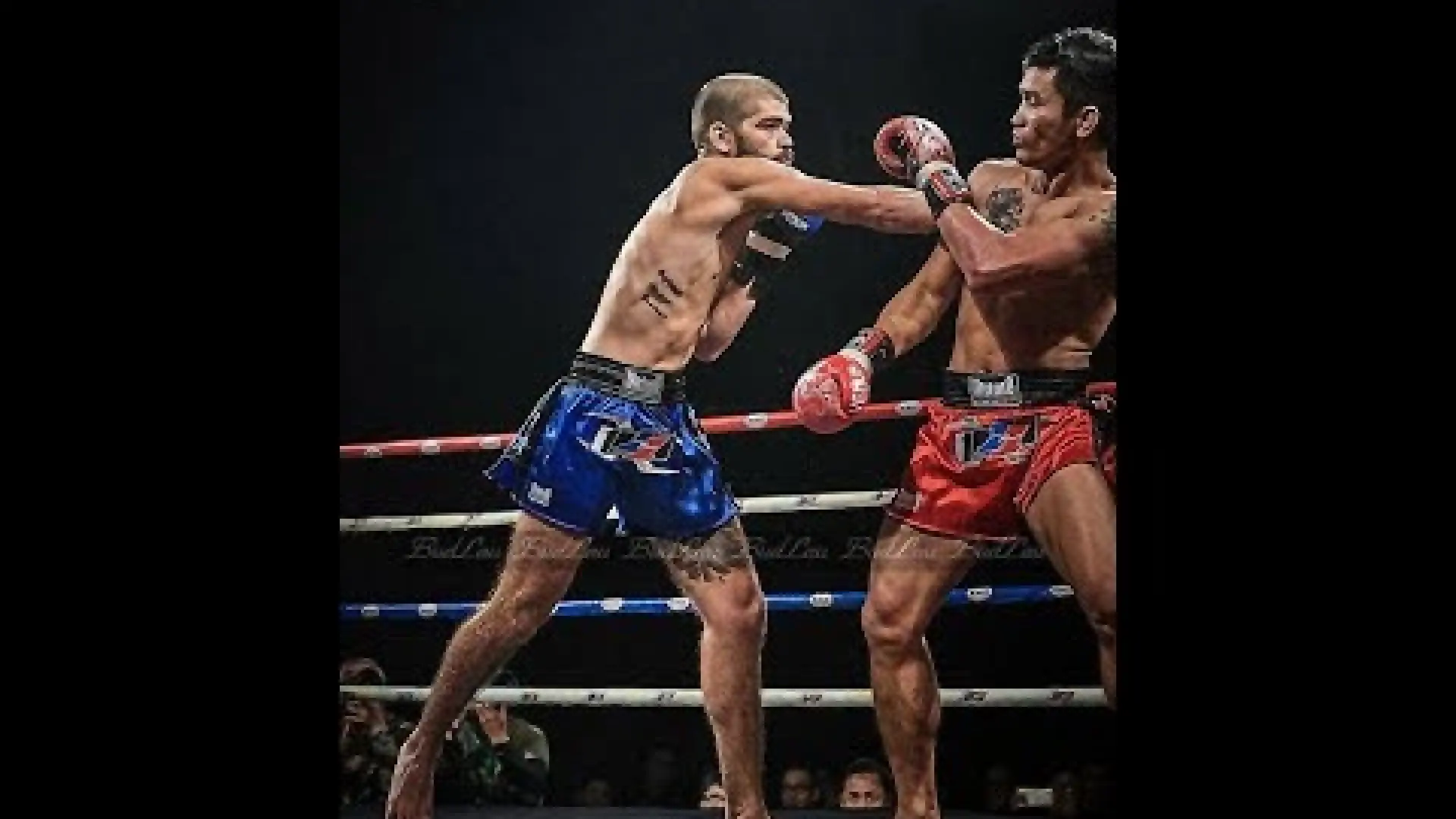 Singmanee Kaewsamrit vs Michalis Manoli (Fight Video)