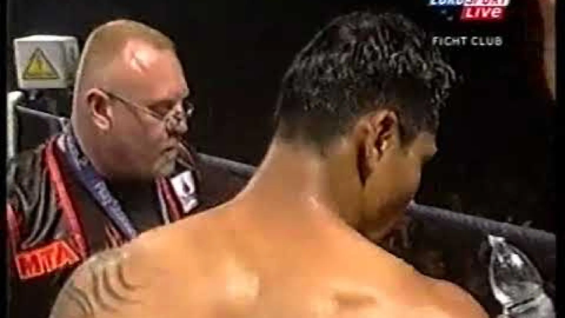 Malaipet Sasiprapa vs Peter Crooke (Fight Video)