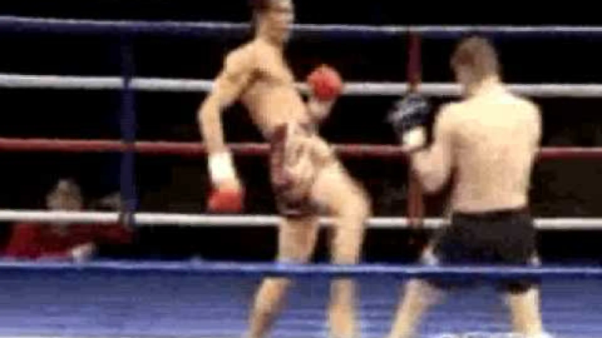 Lamsongkram Chuwatthana vs Pavel Abozny (Fight Video)