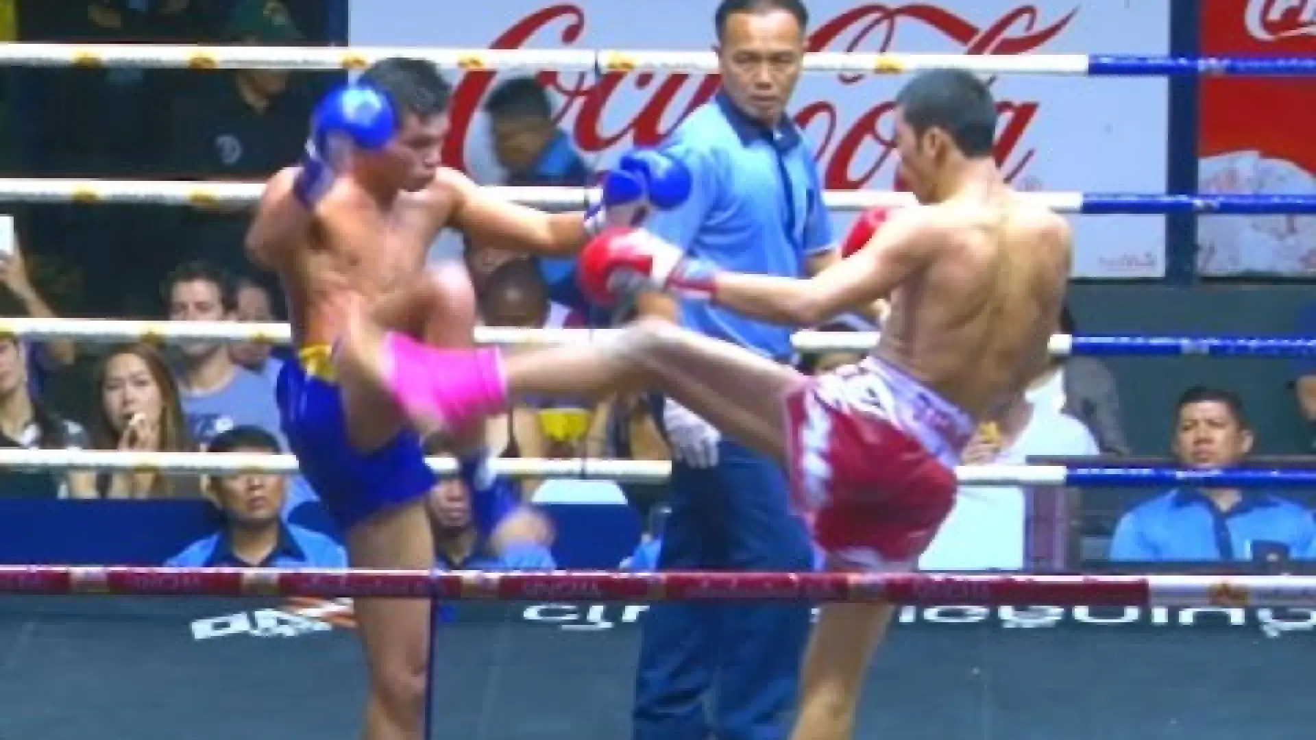 Thaksinlek Kiatniwat vs Grandprixnoi Phithakpabhadang (Fight Video)