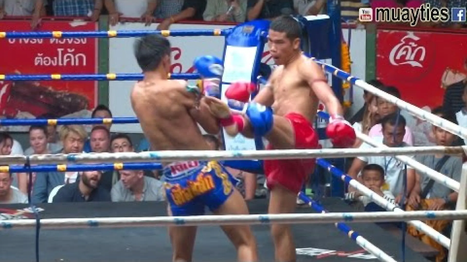 Thaksinlek Kiatniwat vs Yodpanomrung Jitmuangnon (Fight Video)