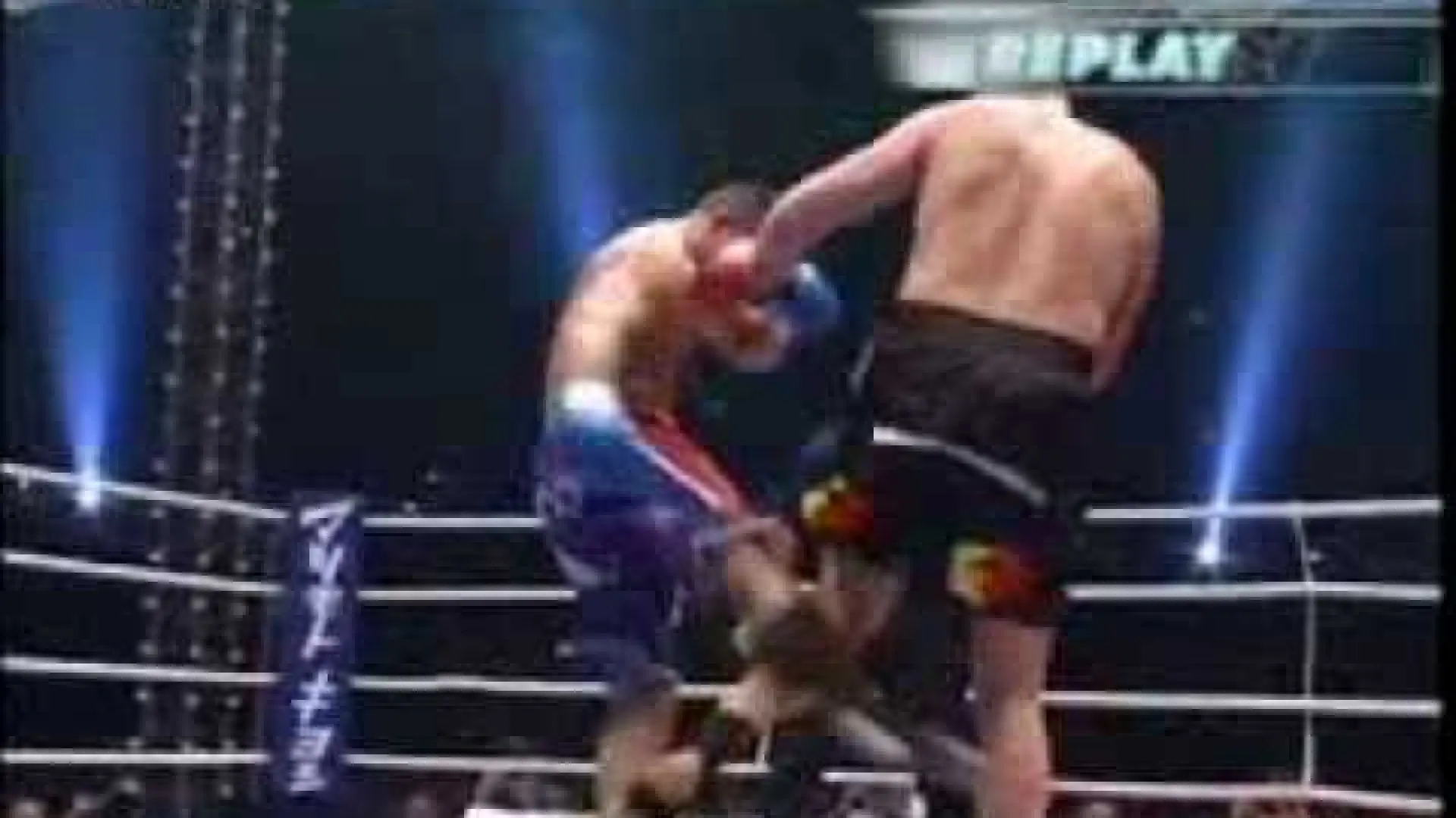 Semmy Schilt vs Peter Aerts (Fight Video)
