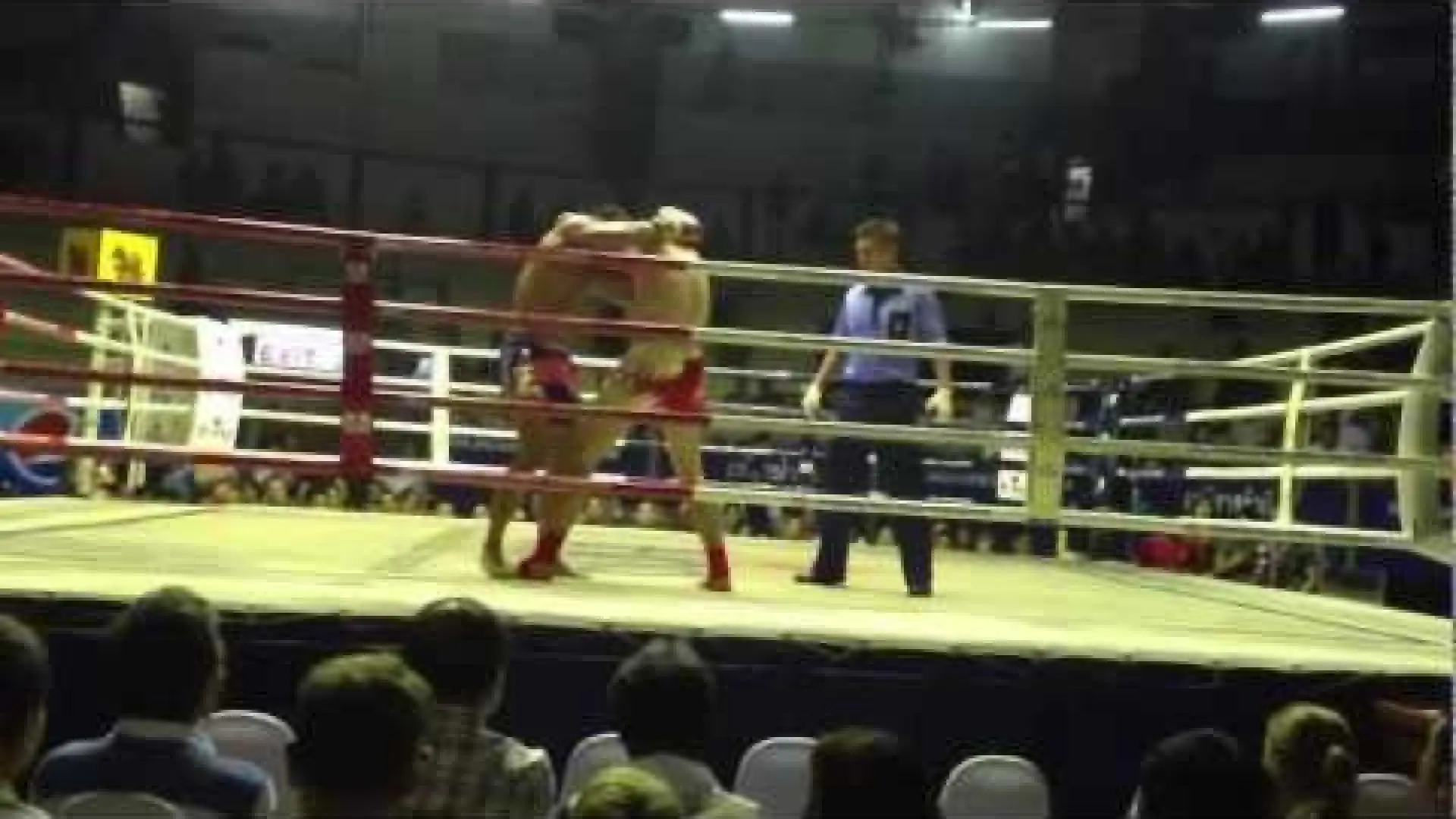Toby Smith vs Nattikat Pran26 (Fight Video)