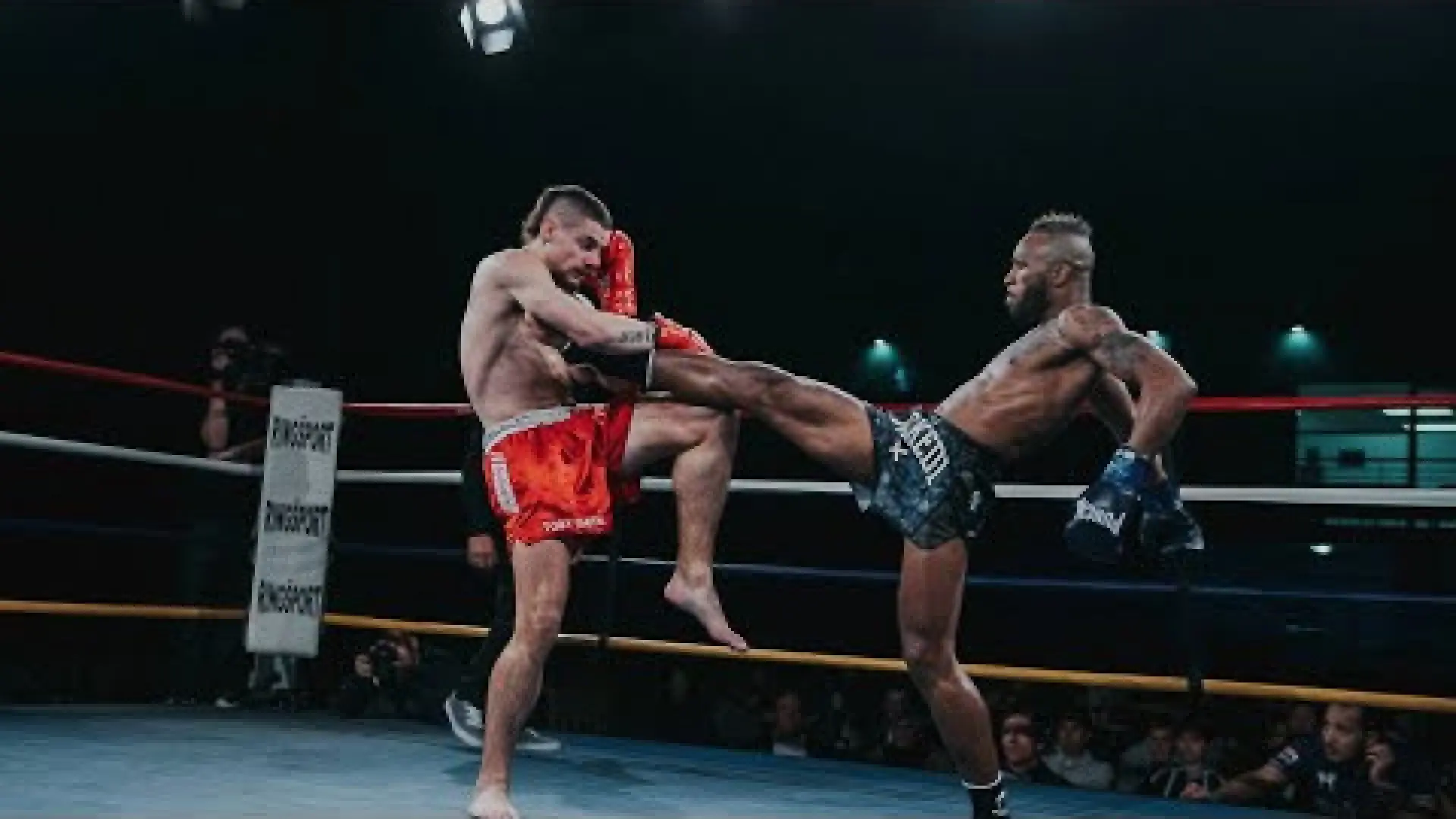 Toby Smith vs Johane Beausejour (Fight Video)