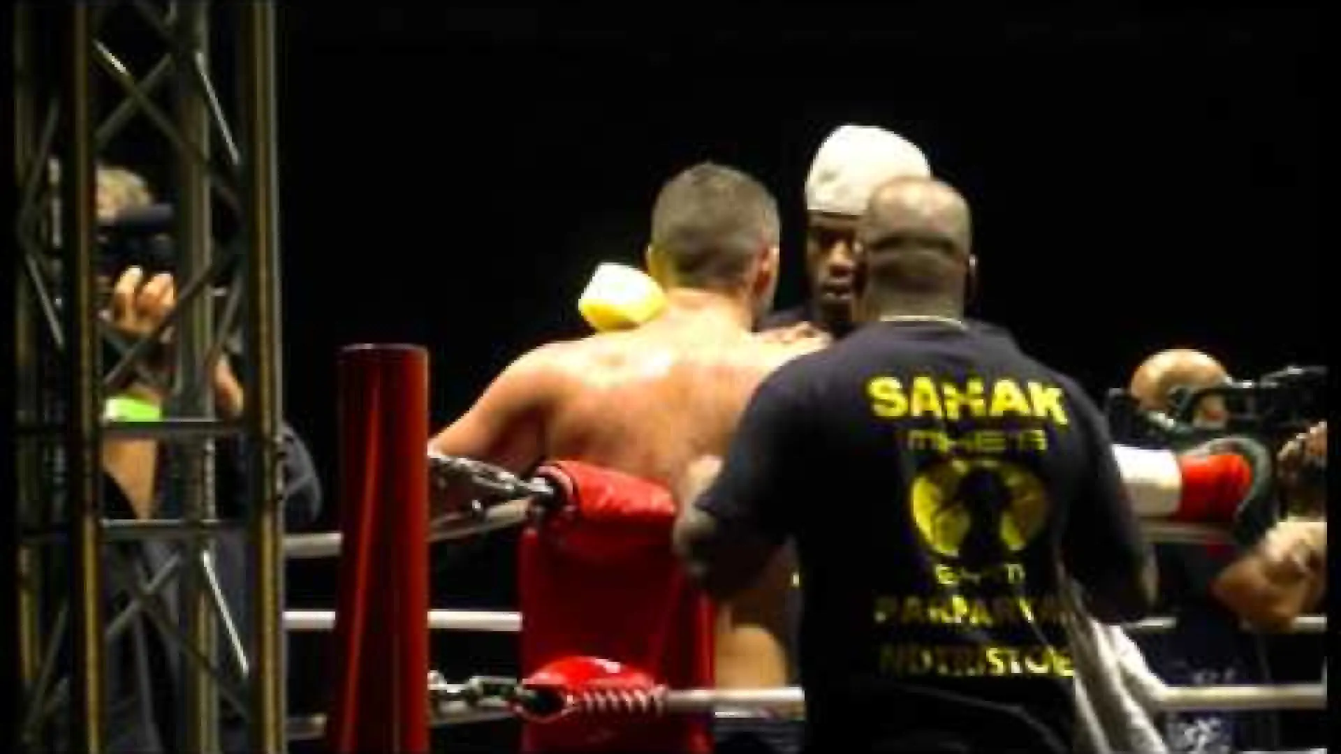 Jason Wilnis vs Sahak Parparyan (Fight Video)