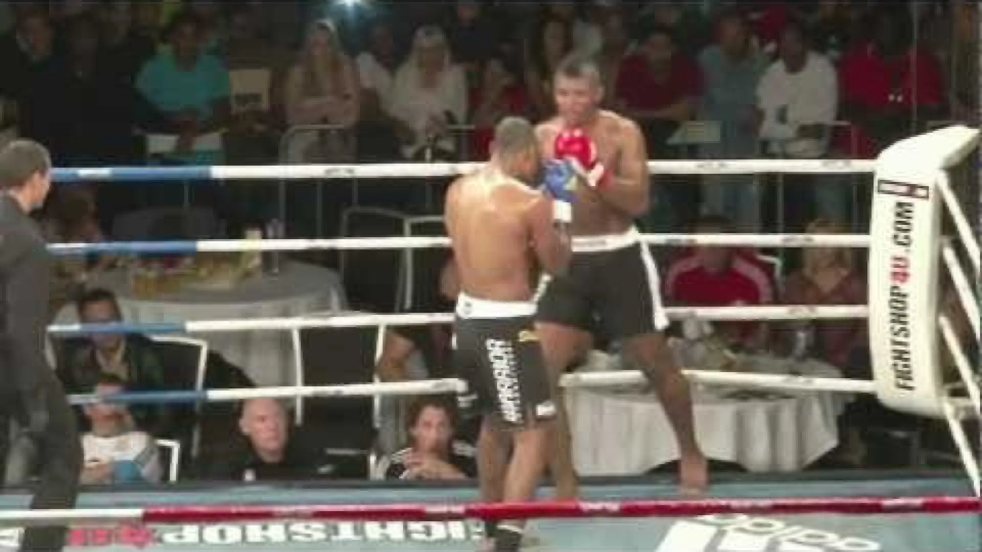 Jason Wilnis vs Luis Tavares (Fight Video)