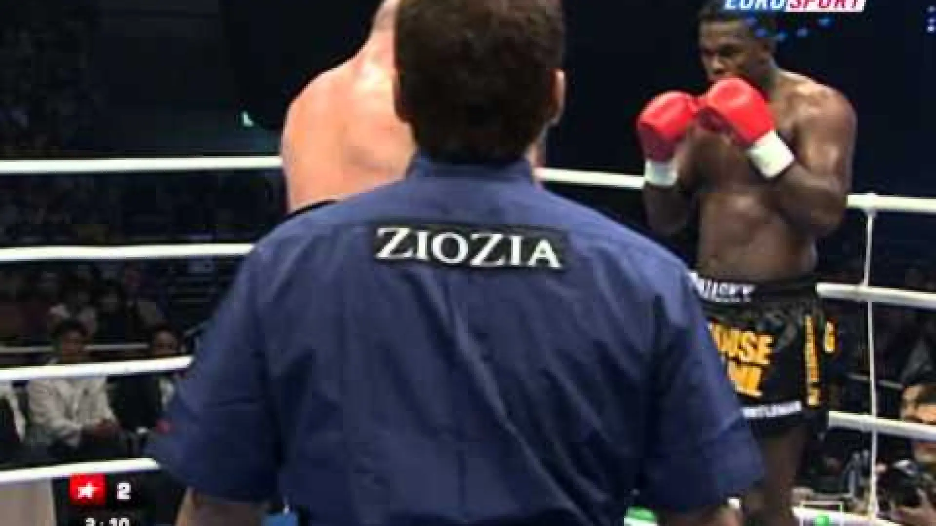 Remy Bonjasky vs Paul Slowinski (Fight Video)