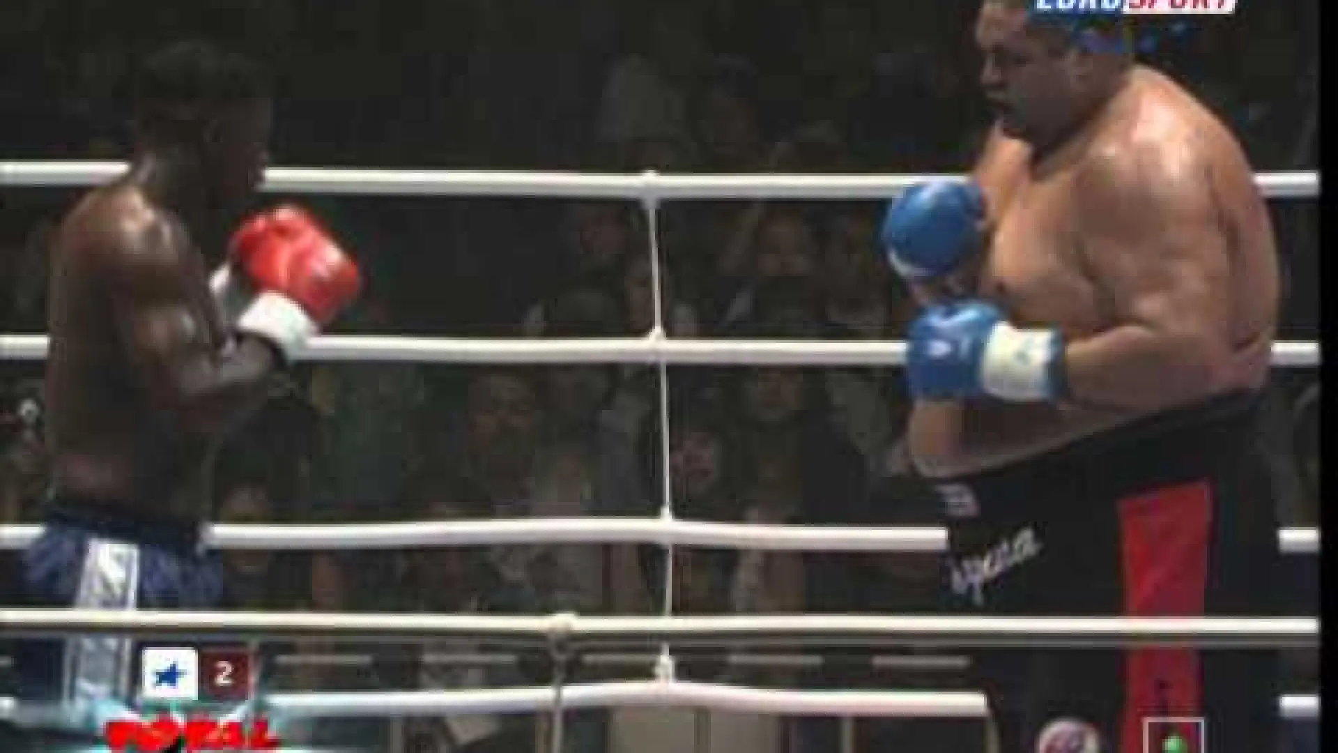 Remy Bonjasky vs Akebono Taro (Fight Video)