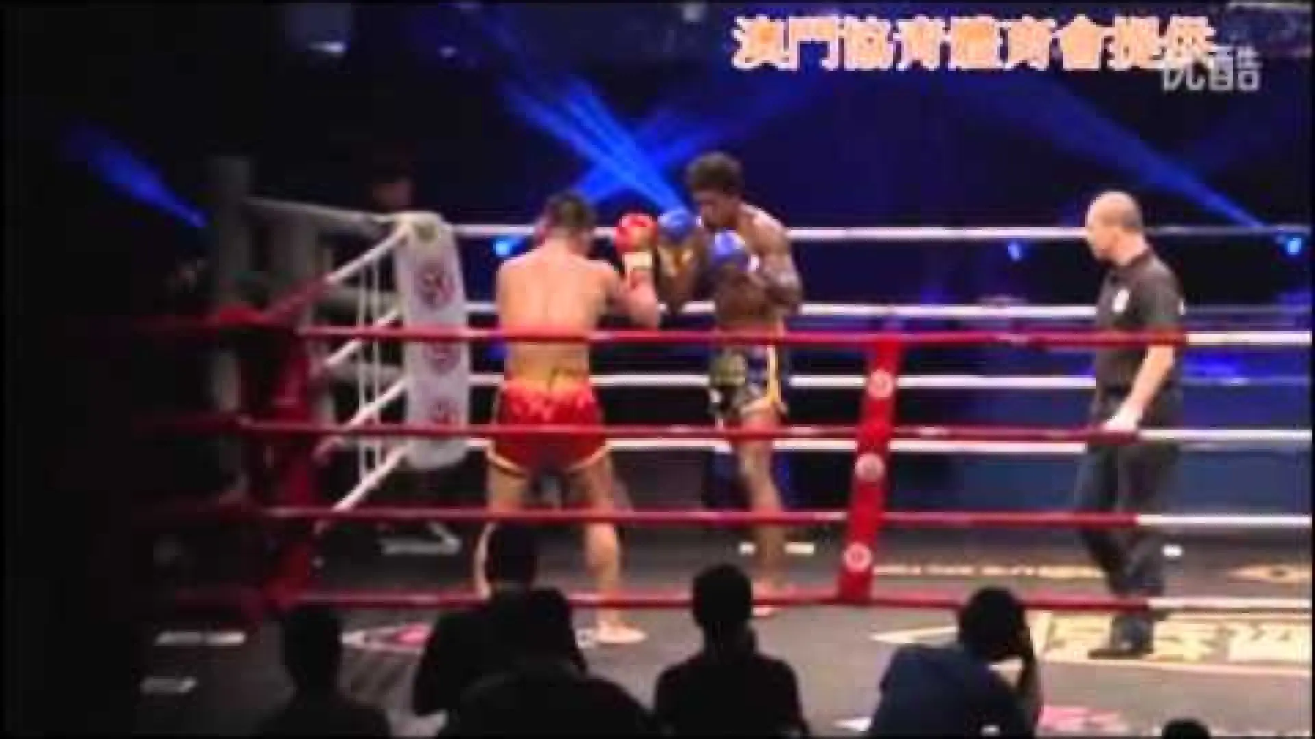 Aikpracha Meenayothin vs Gaetan Dambo (Fight Video)