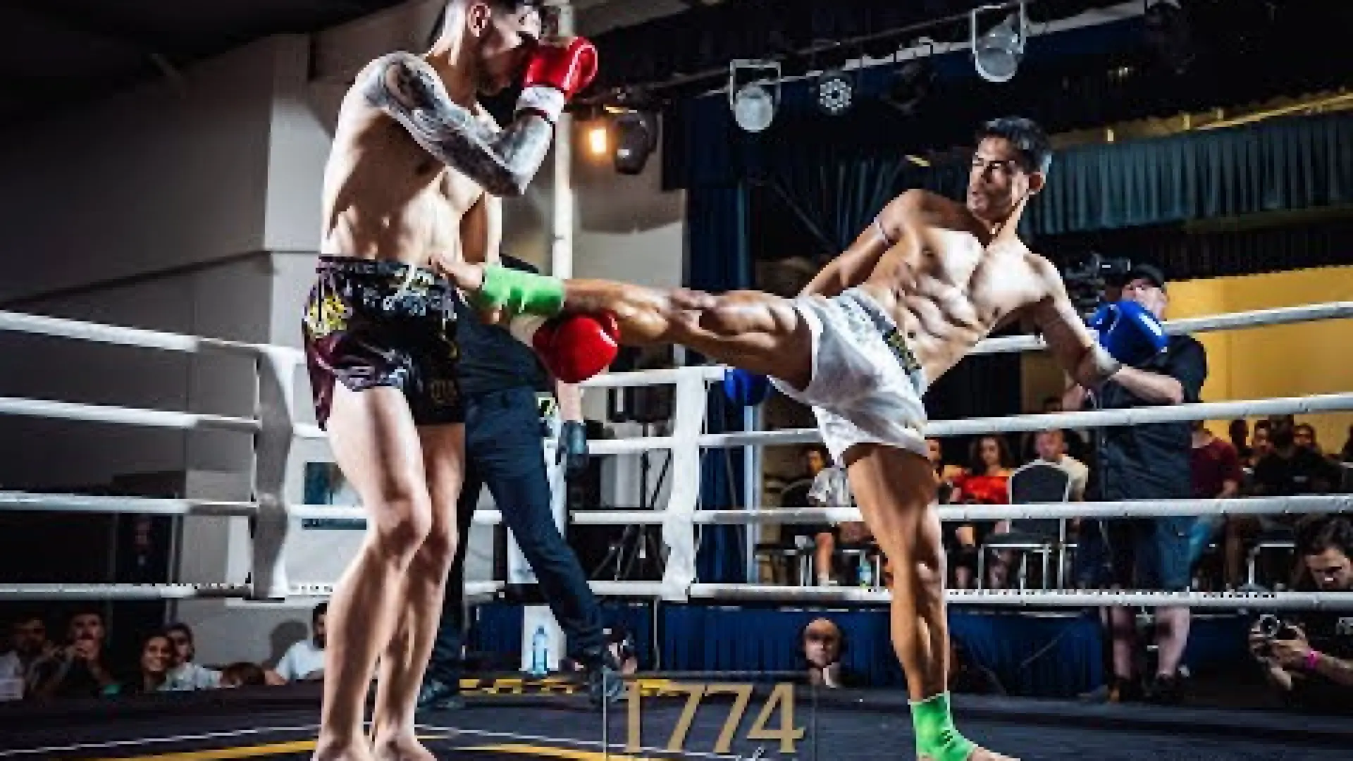 Dejrit Poptheeratham vs David Pennimpede (Fight Video)