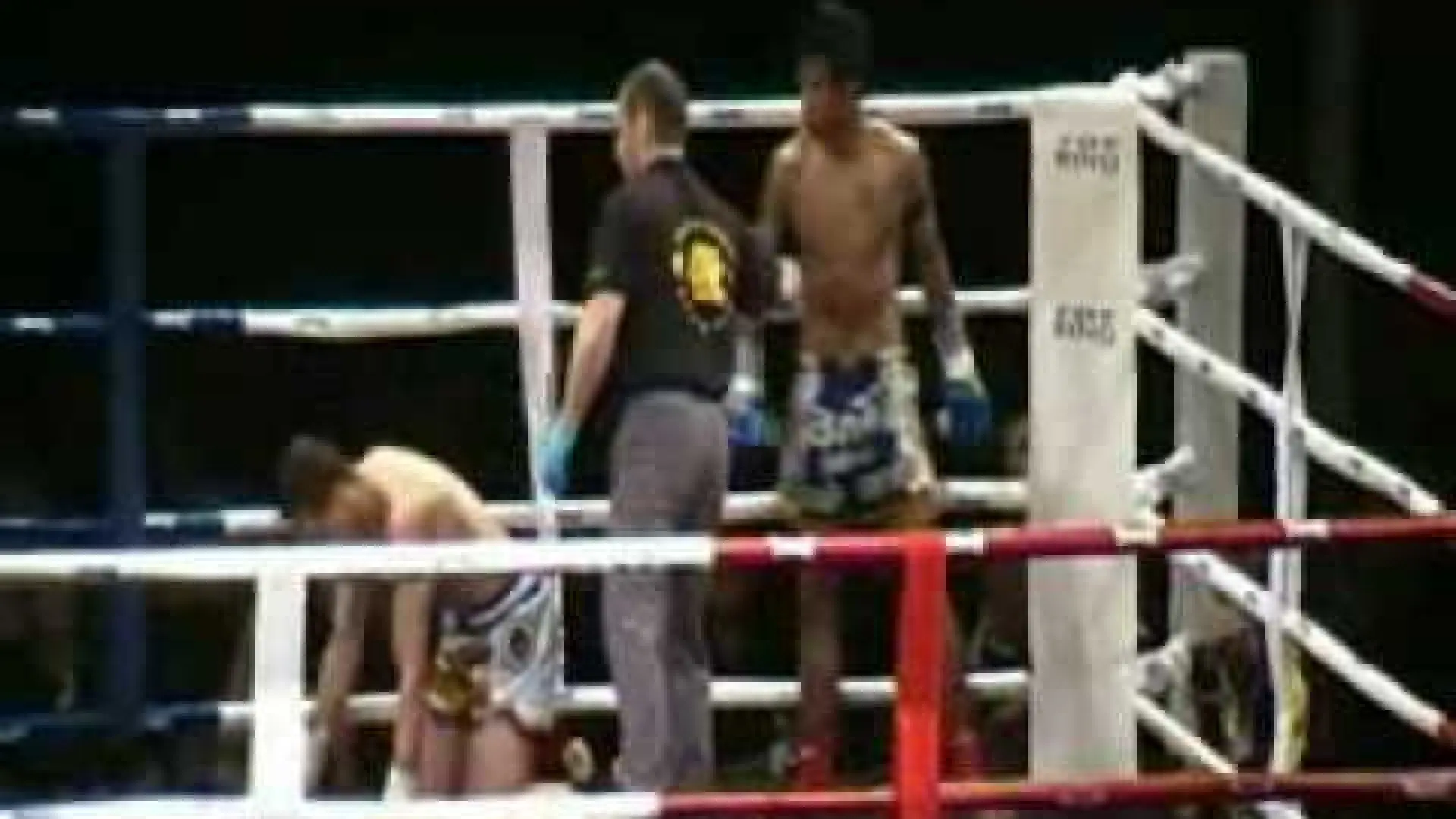 Sak Kaoponlek vs Elia Filippini (Fight Video)