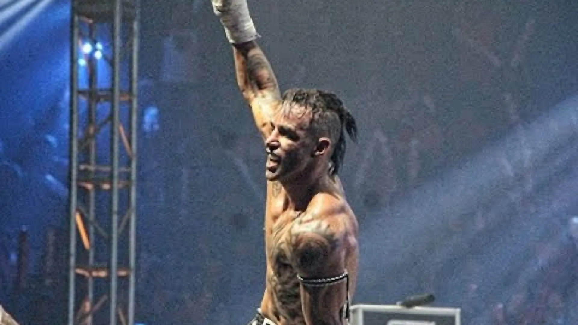 Iquezang Kor Rungthanakeat vs Alex Oller (Fight Video)