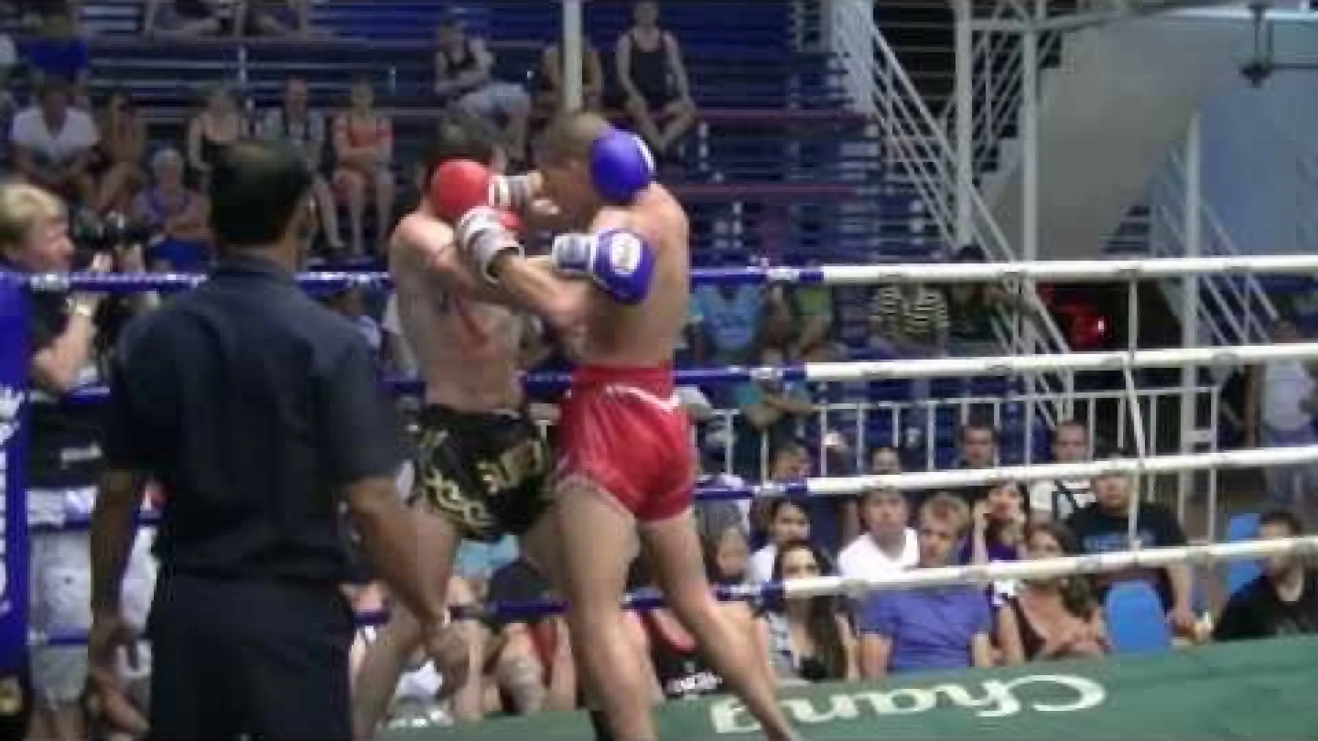 Florian Breau vs Linzie Sumalee Boxing Gym (Fight Video)